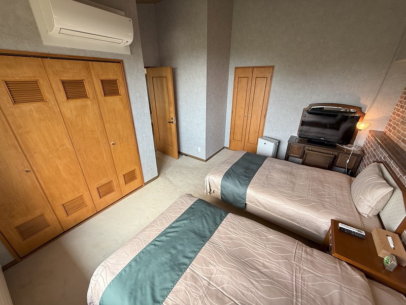 【洋モダンスイート和洋室】76平米　リビング+和室+洋室