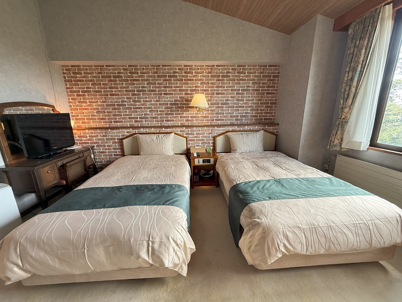 【洋モダンスイート和洋室】76平米　リビング+和室+洋室