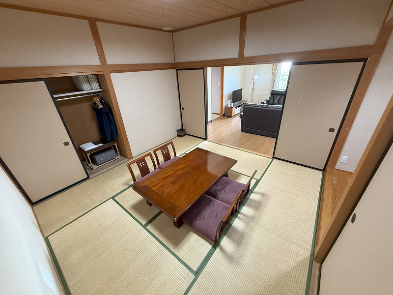 【洋モダンスイート和洋室】76平米　リビング+和室+洋室