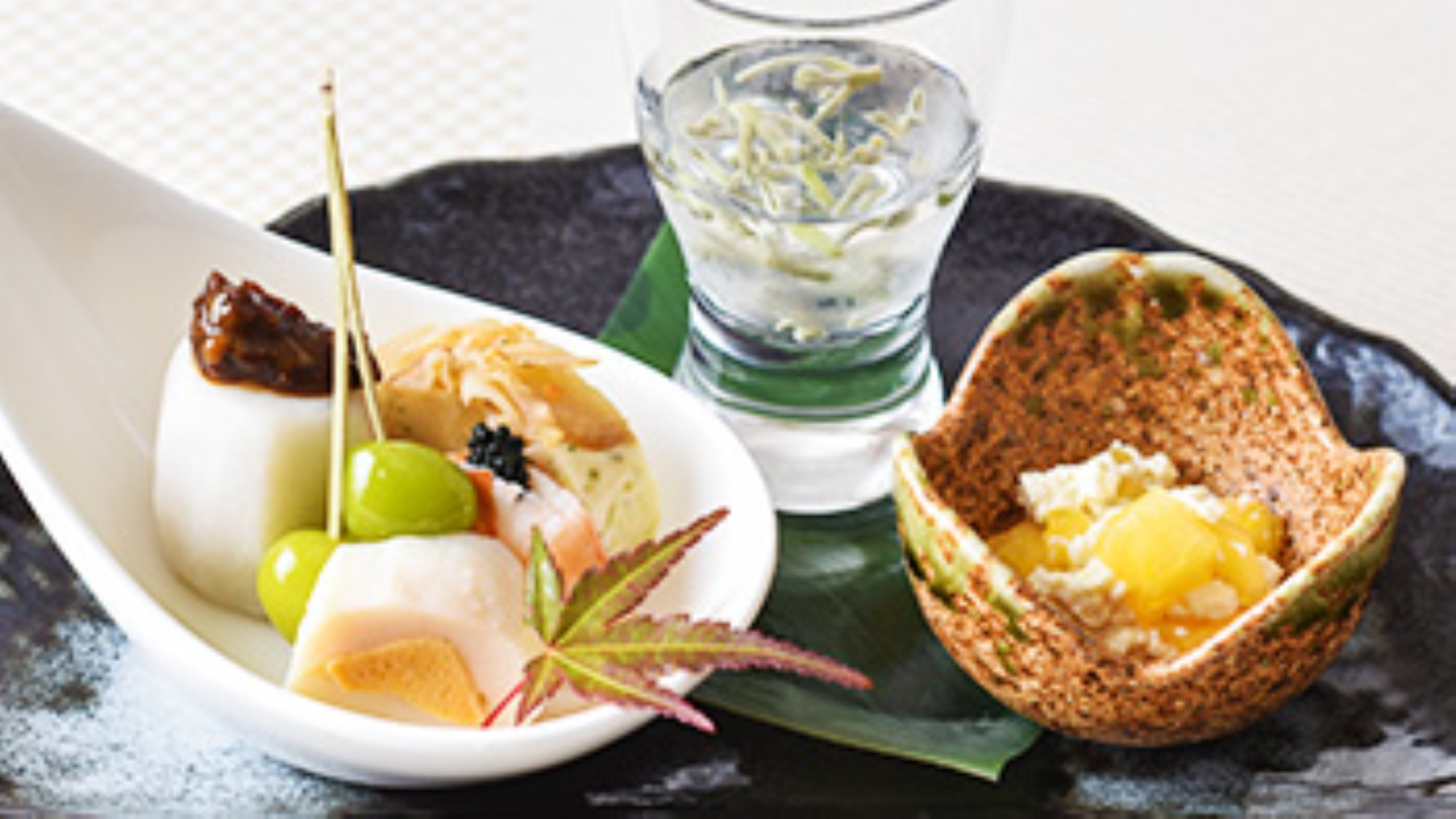 料理長こだわりの、那須の旬の食材をふんだんにとりいれたお料理をご堪能ください。