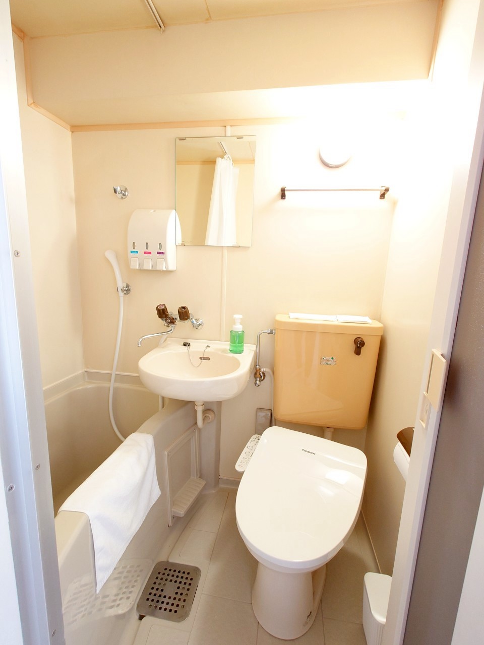 ◆ユニットバス(ウォシュレット付トイレ)