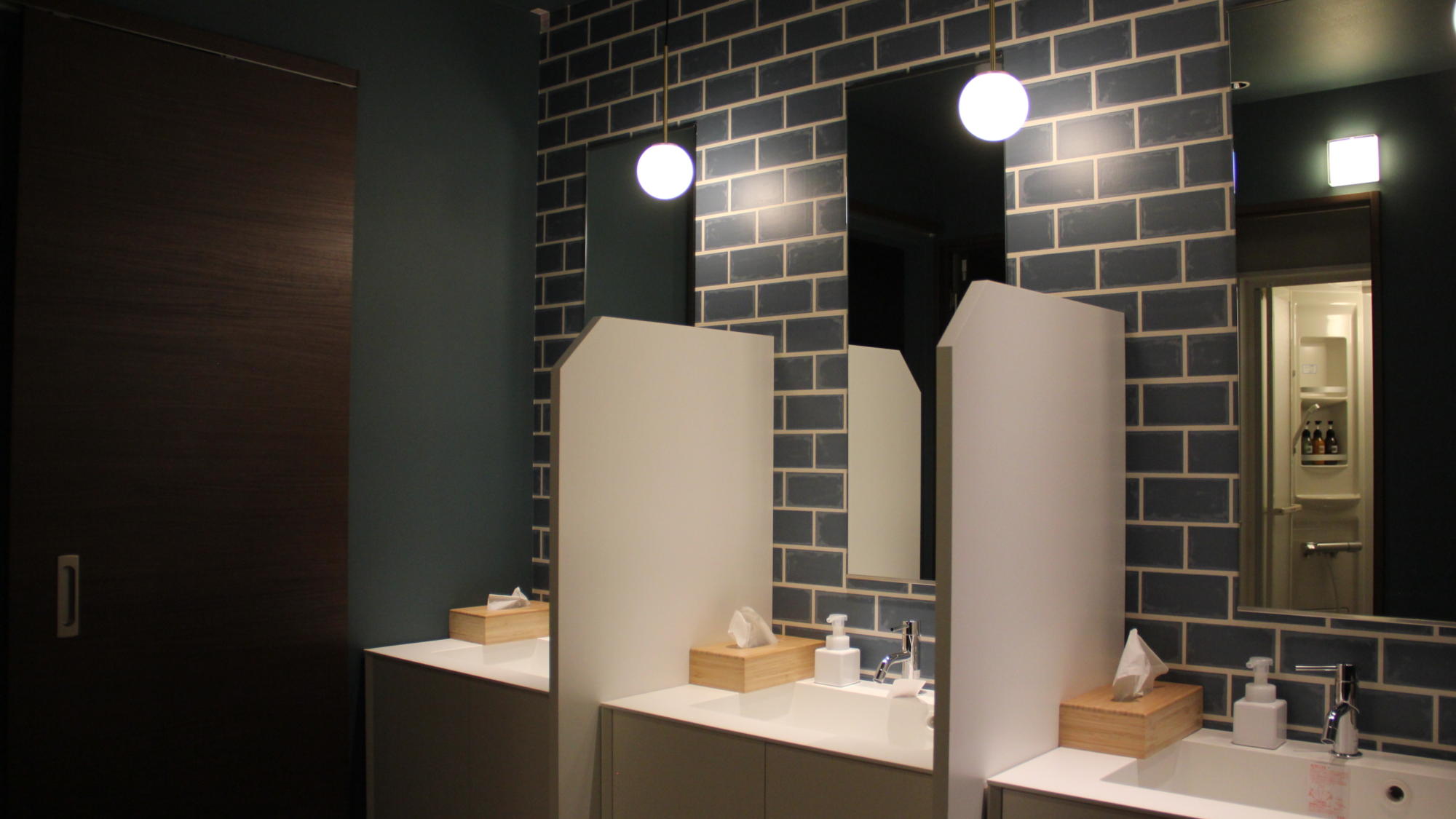 女性キャビン　洗面台