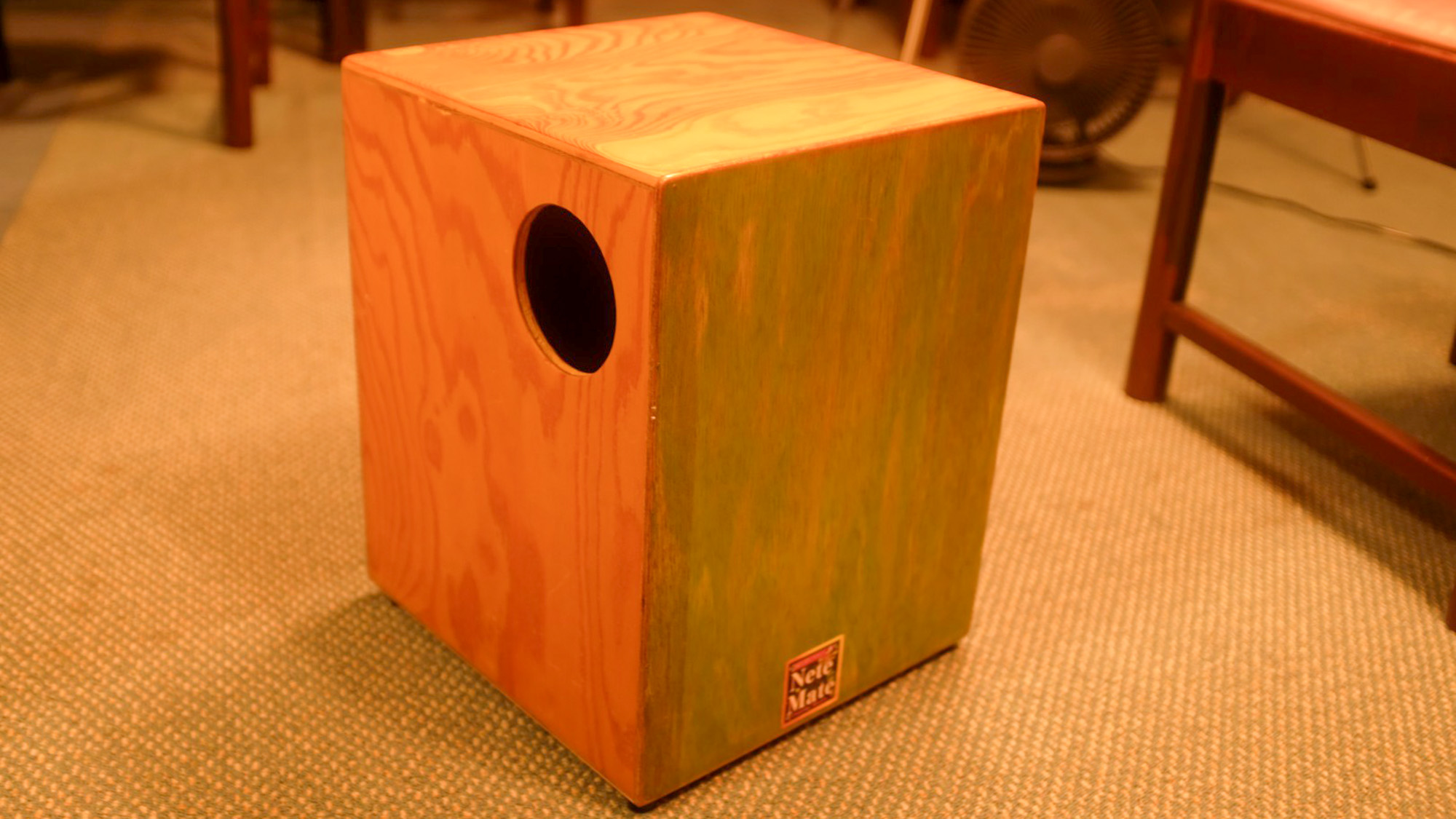 ・【楽器】気軽にカホンを体験！楽器練習や演奏も歓迎いたします！