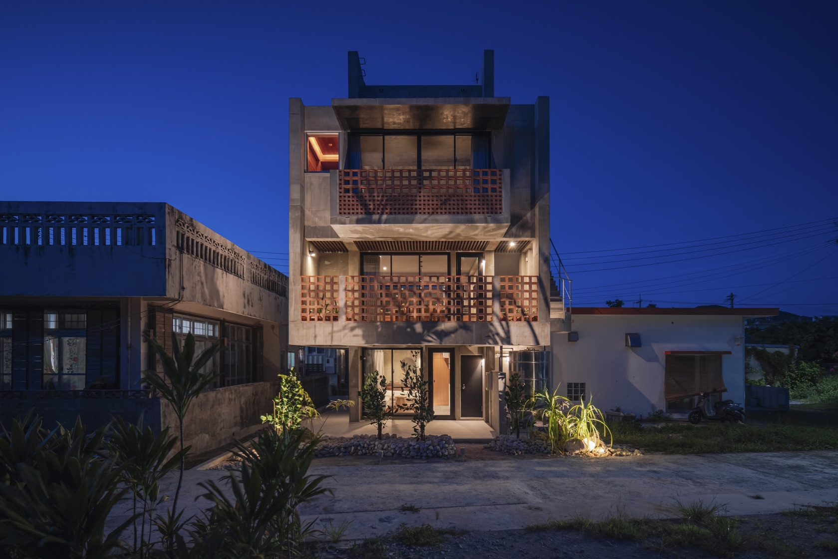 【開業記念：2連泊以上】連泊でさらにお得｜グランドオープン記念・久米島ステイ＜素泊まり＞