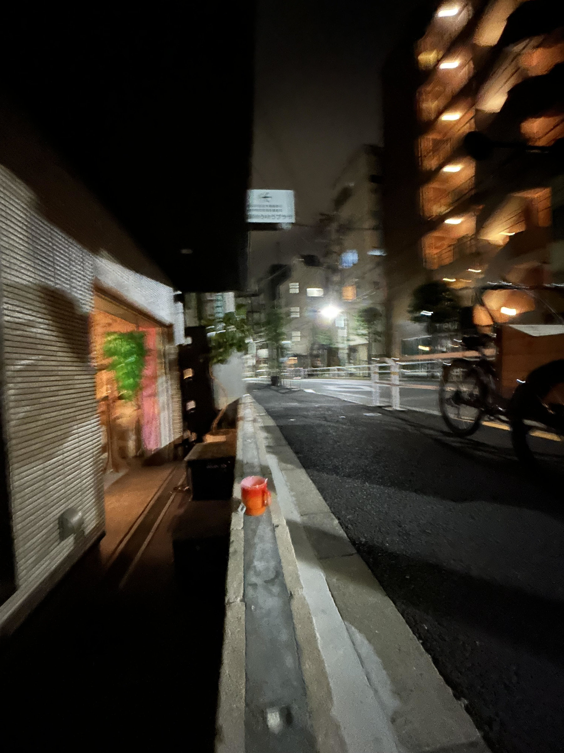 外の夜街風景写真