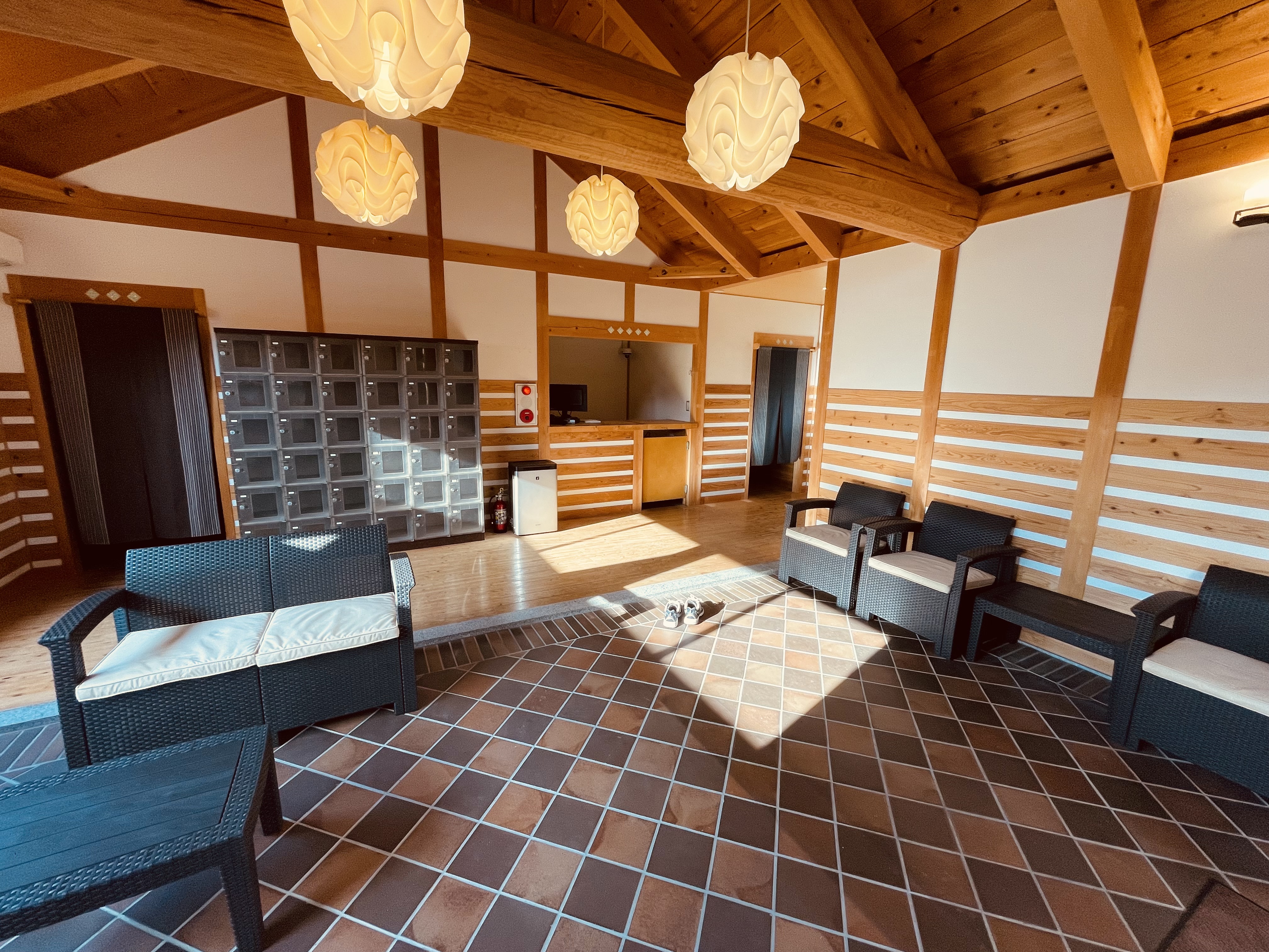 「湯の華温泉」ロビー