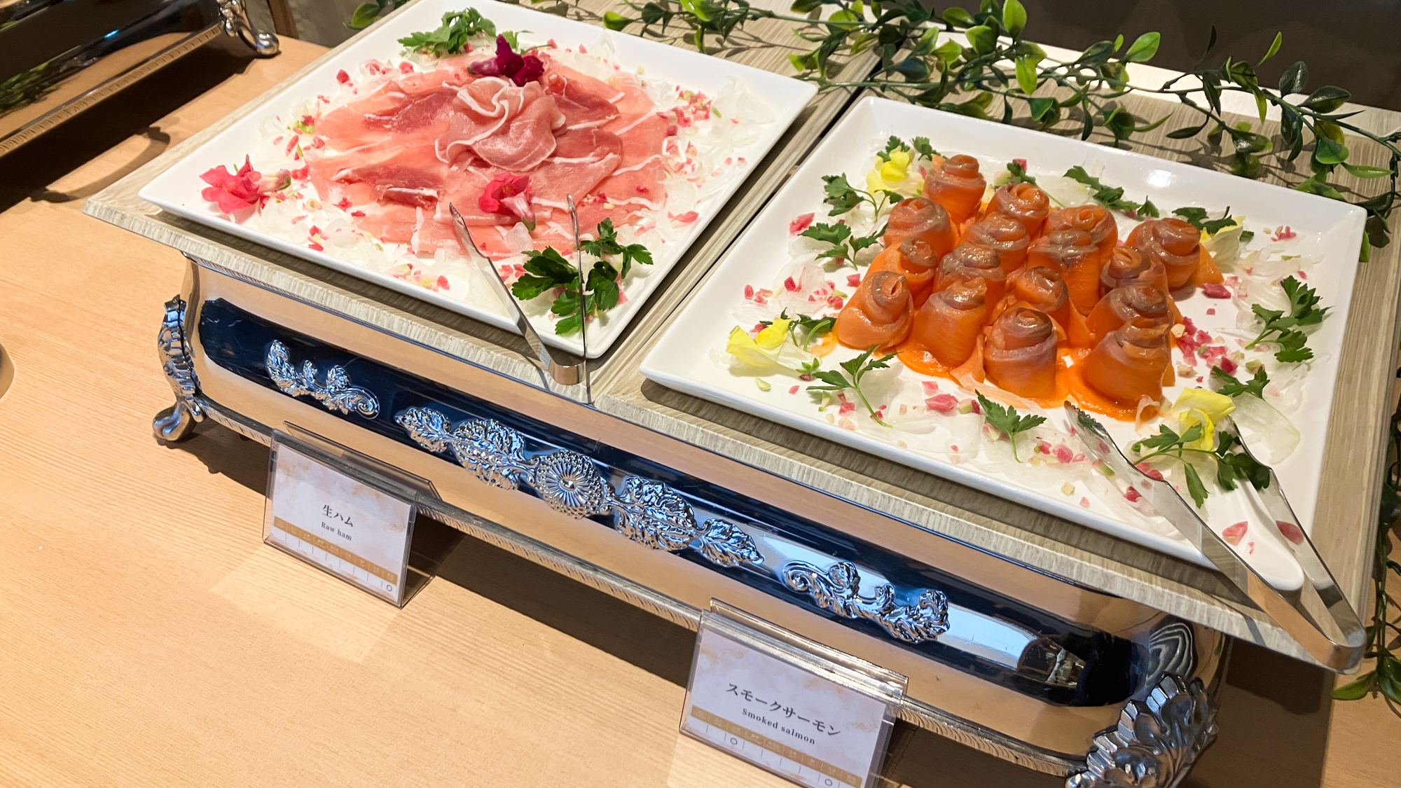 朝食ビュッフェ　一例