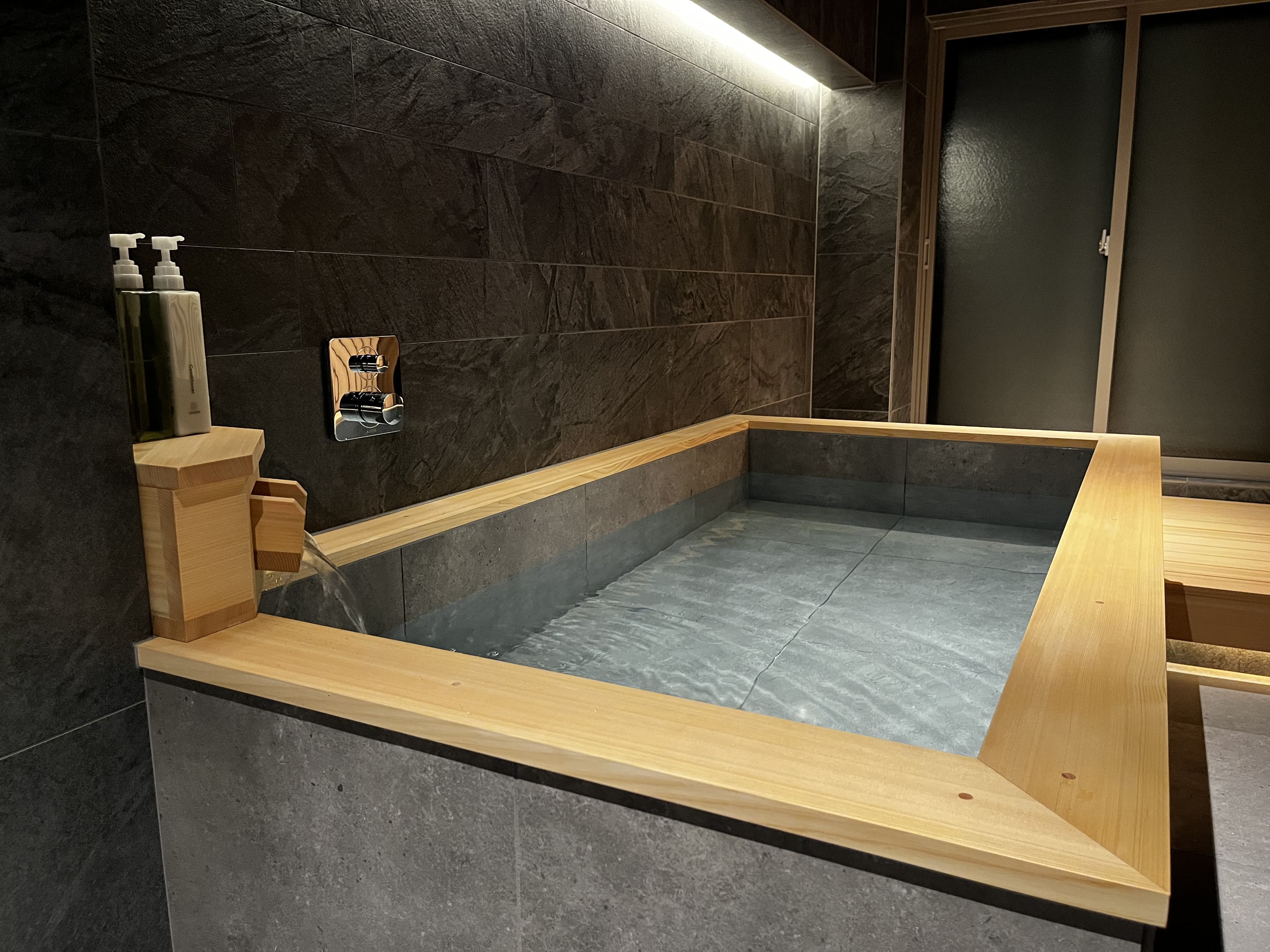 ファミリースイート 浴室