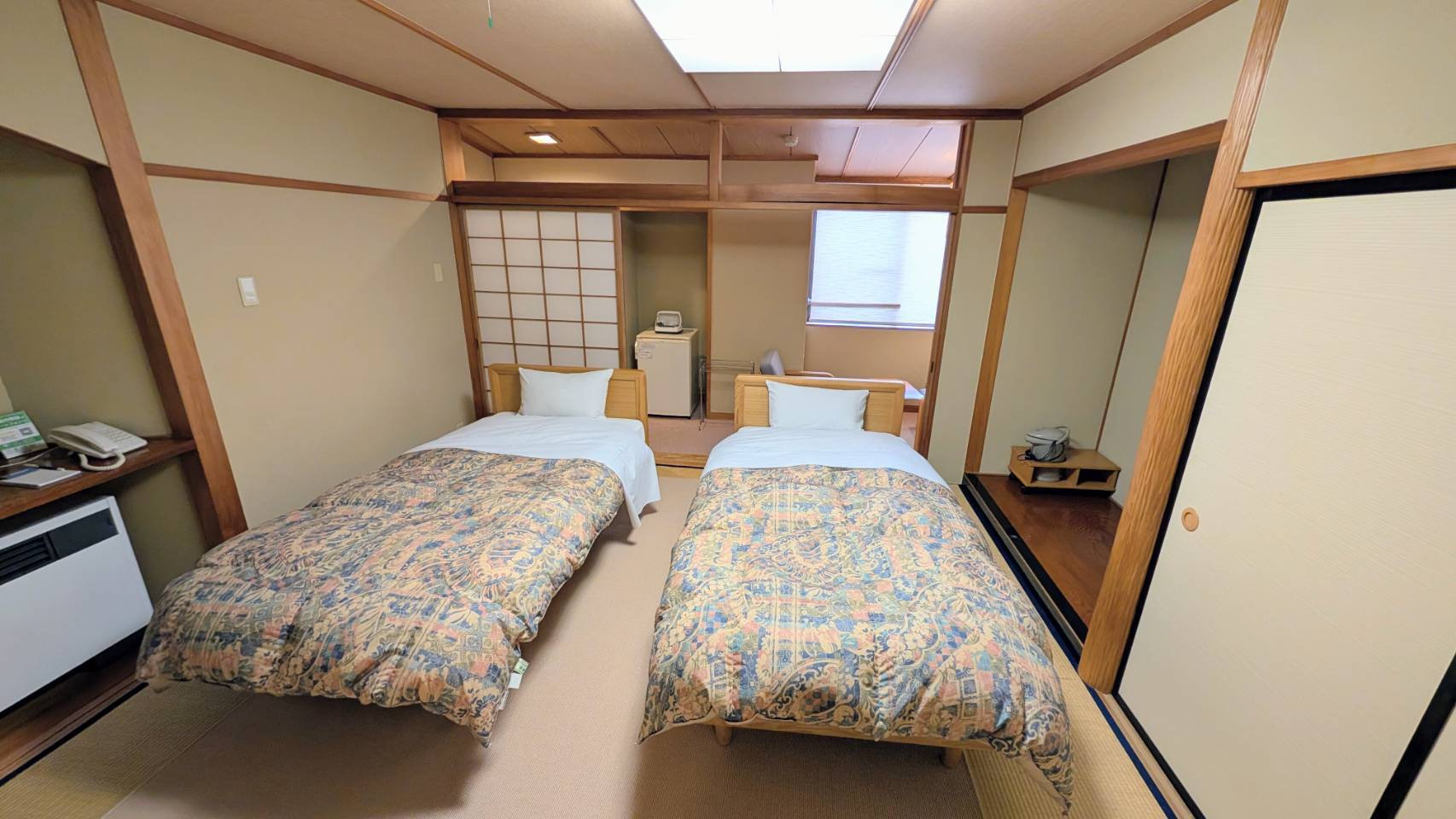 【禁煙ルーム】和室２ベッド　温水洗浄トイレ付