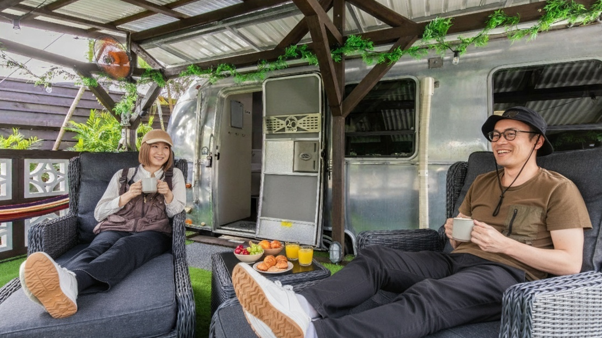 屋外オープンデッキ