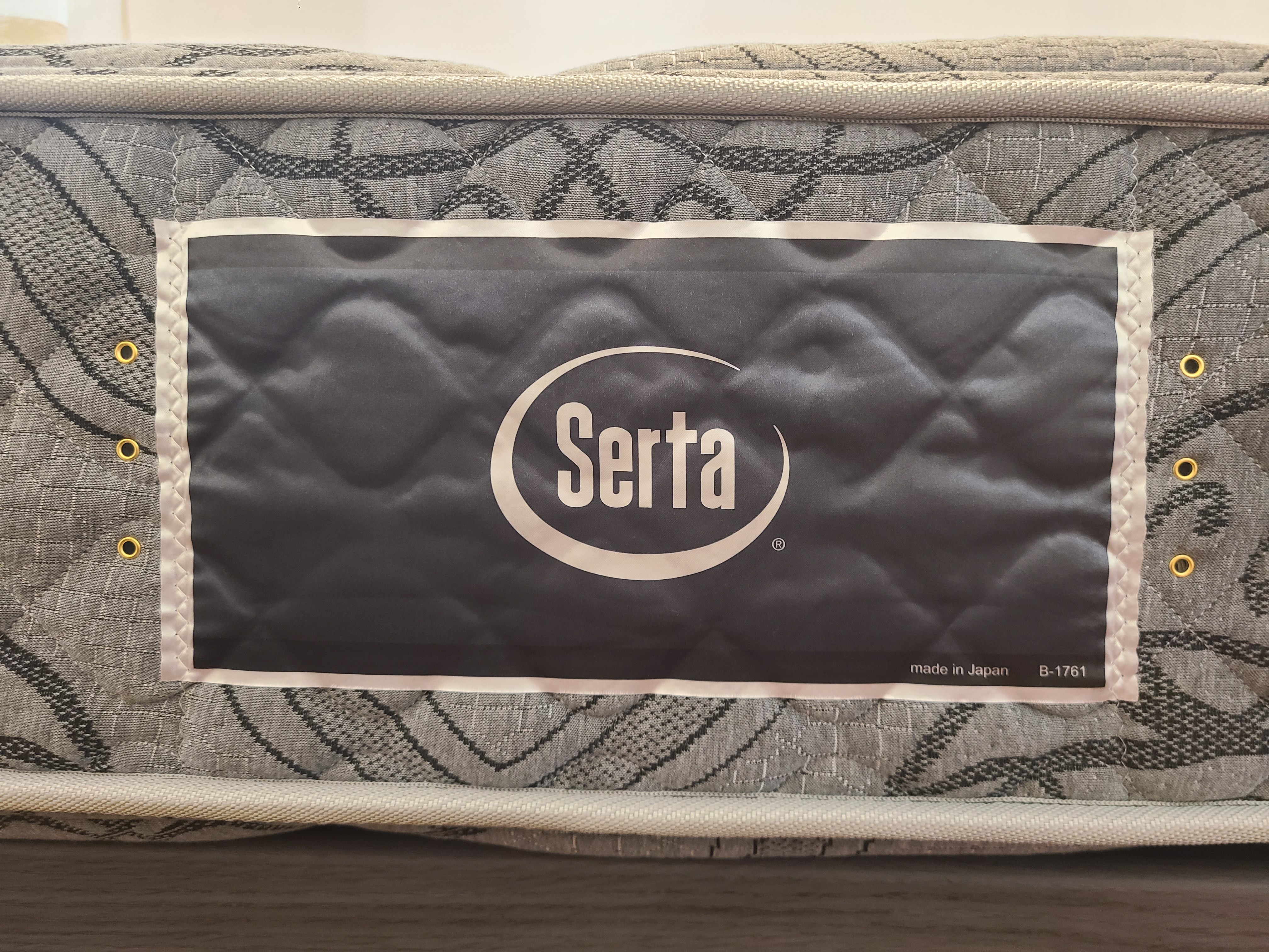 寝室マットレス　シモンズ