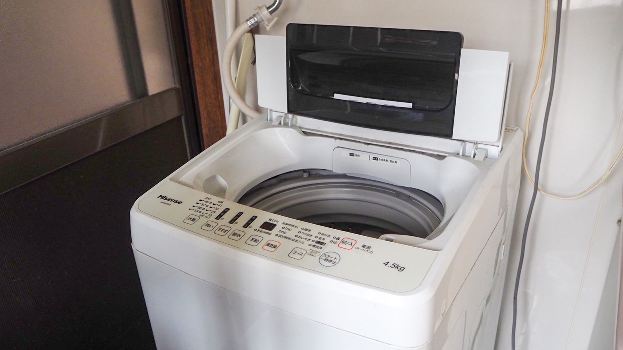 ・【洗濯機】お子様が服を汚した時も、長期滞在時にも活躍する洗濯機を完備しています