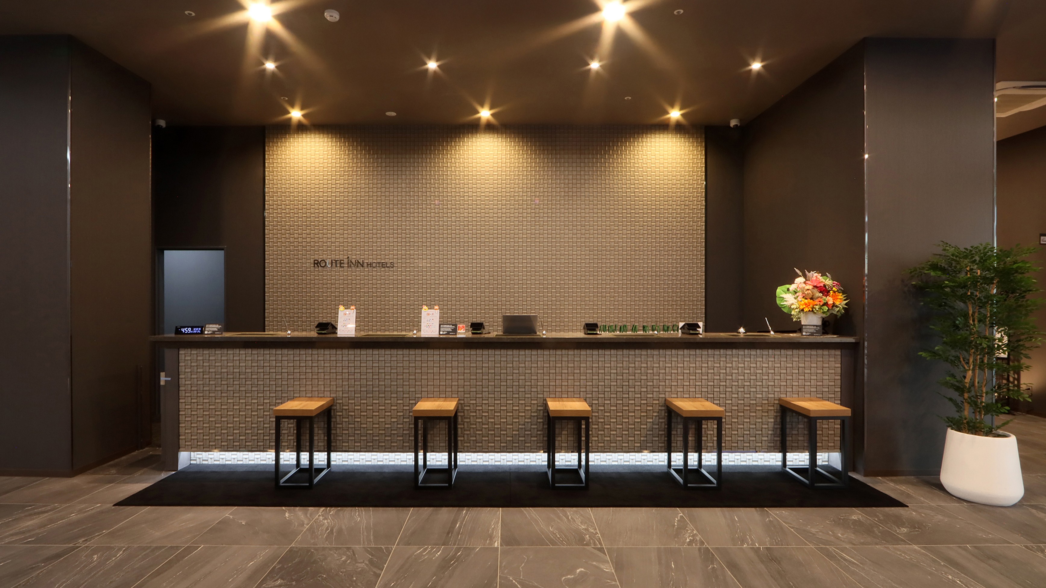 ホテルフロント