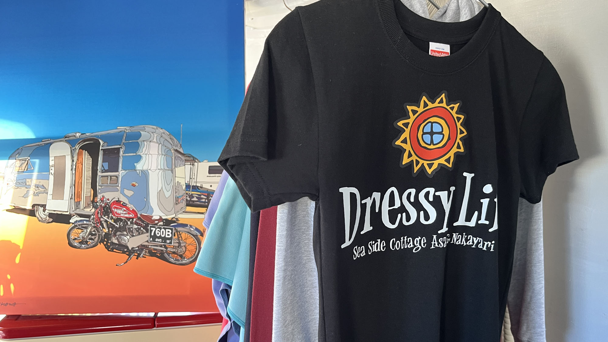 その他◇受付・休憩所のエアストリームで宿オリジナルＴシャツなど販売しています*