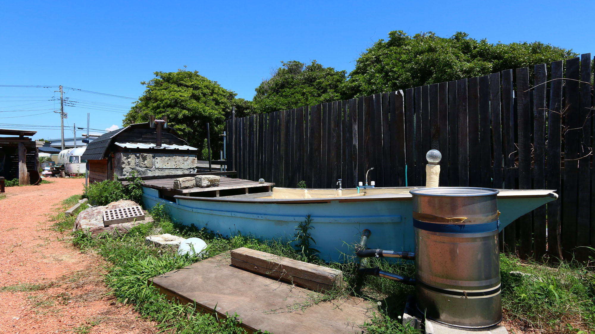 施設◇お子様の体験で薪で沸かせる舟風呂です*