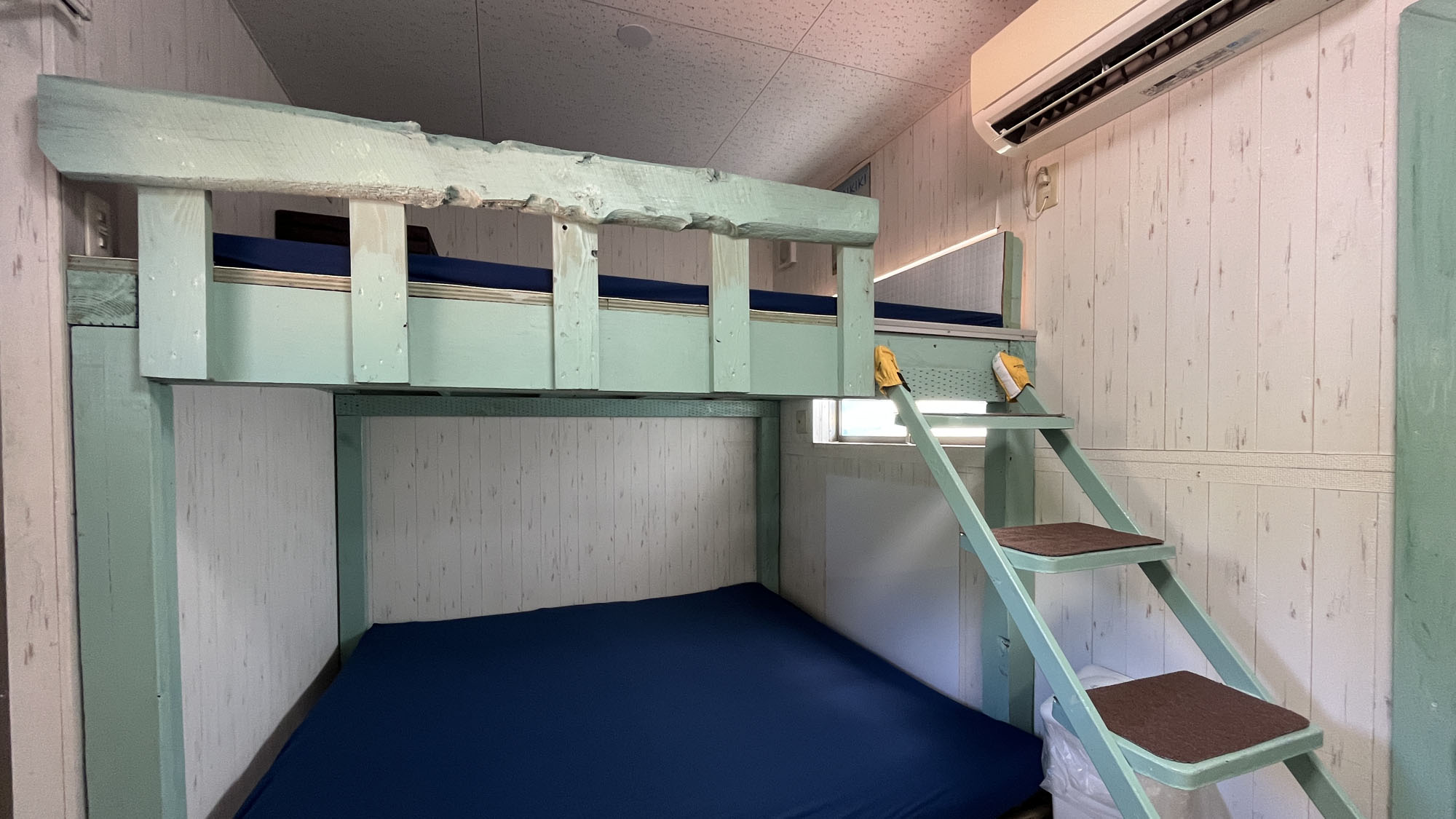 SKYコテージ◇ロフトベッド1台とマットレス2枚、他ベッドあります*