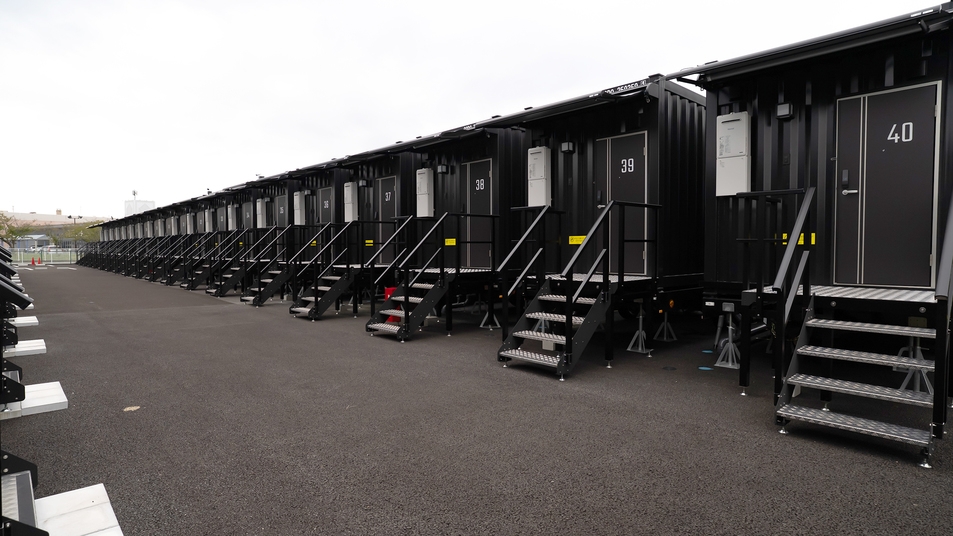 【連泊プラン（フル清掃）】連泊におすすめ！毎日フル清掃★軽食＆ホットドリンク付【駐車場至近＆無料】