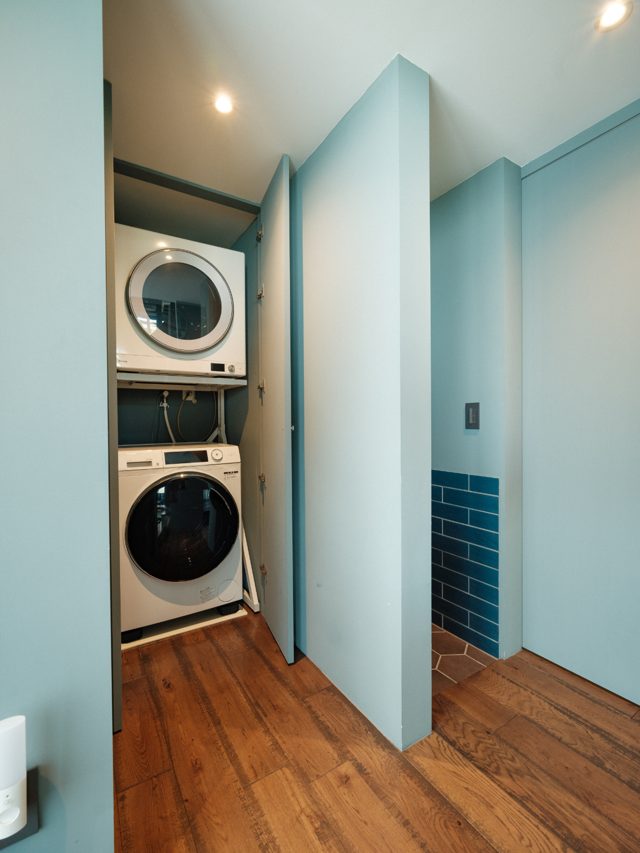 全自動洗濯機、ガス自動乾燥機（無料）