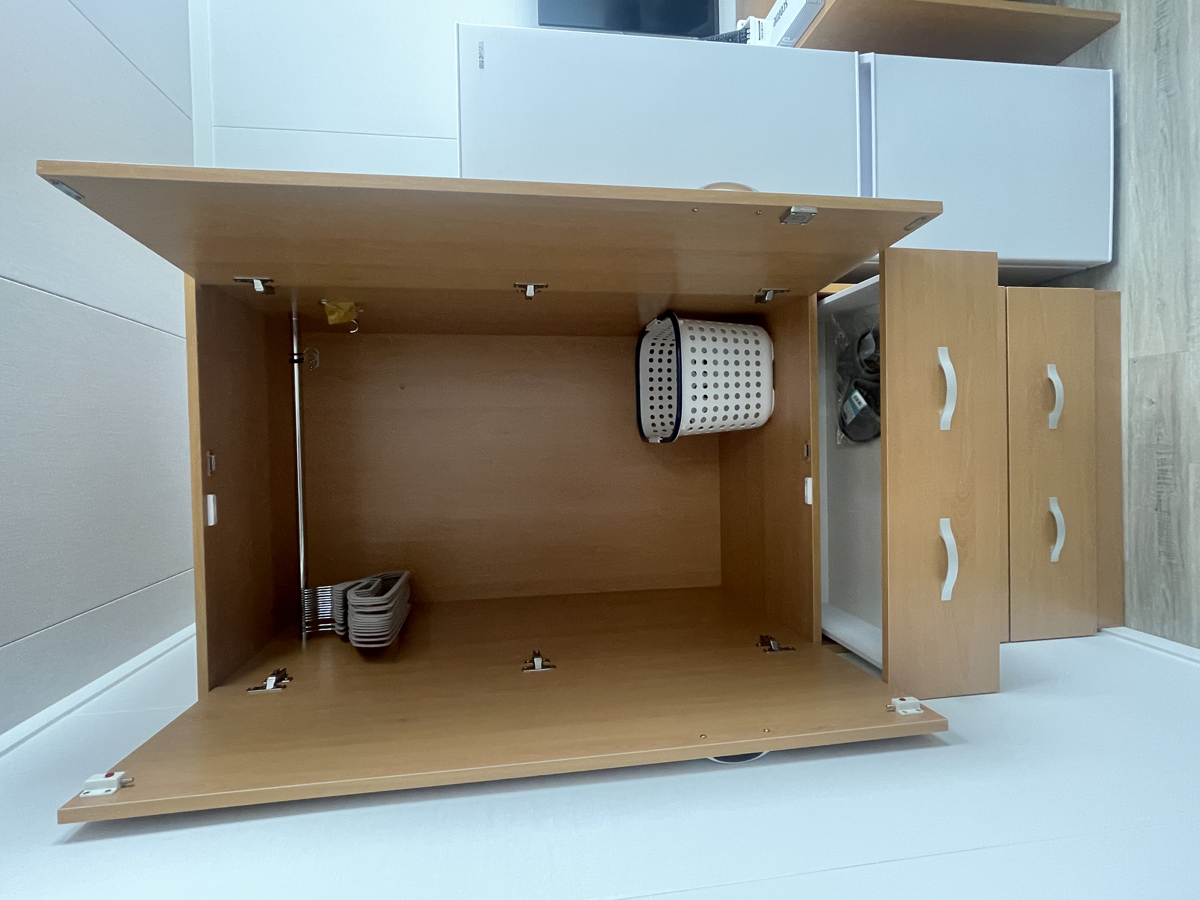 クローゼット＆引き出し付の大容量収納