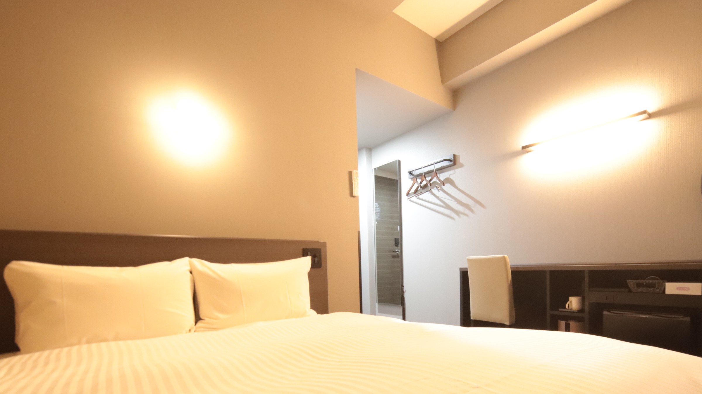 スーペリアダブル（140cm幅ベッド）