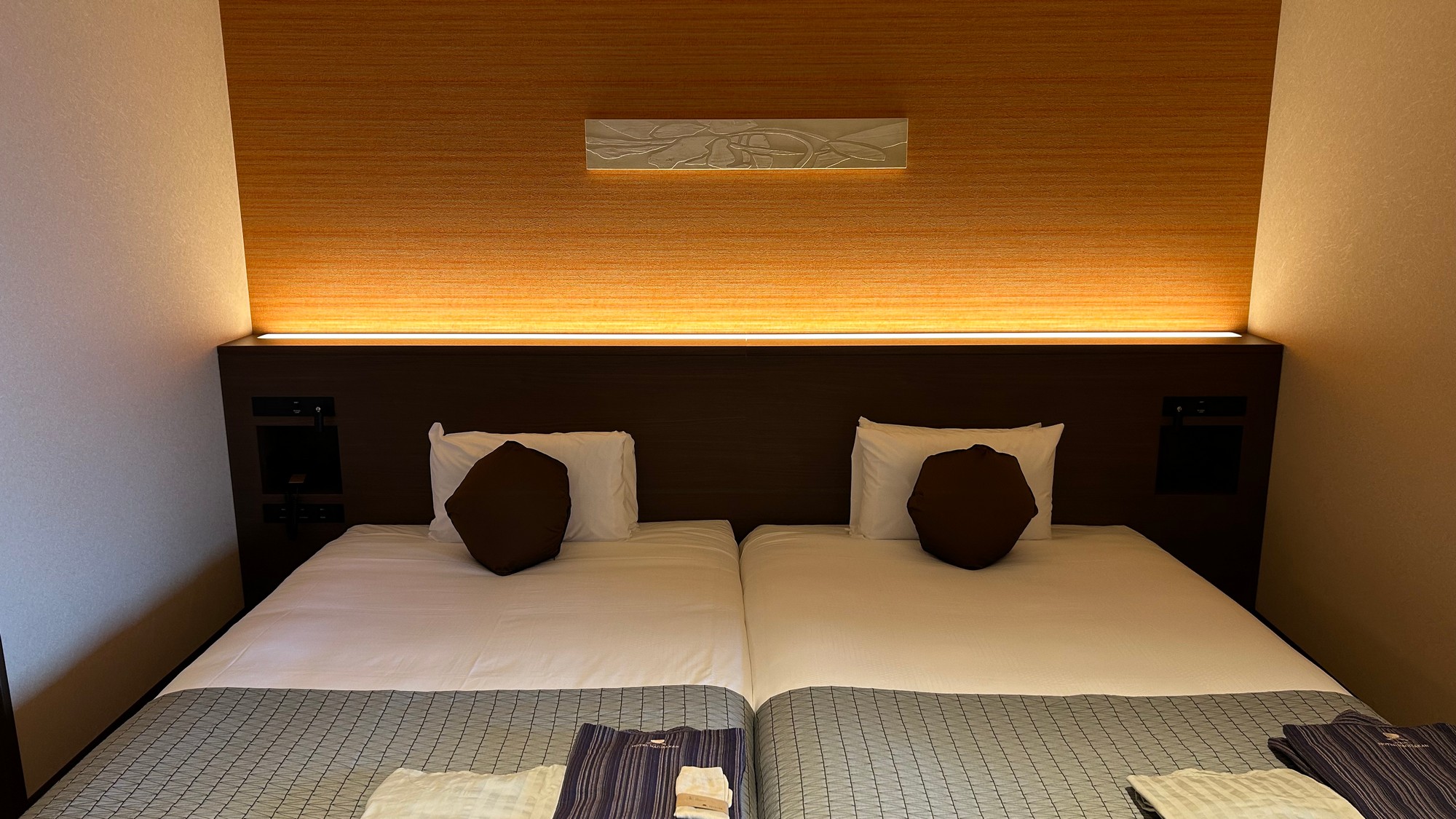 オーシャングレイスツイン「渚」【洋室｜海絶景バス】