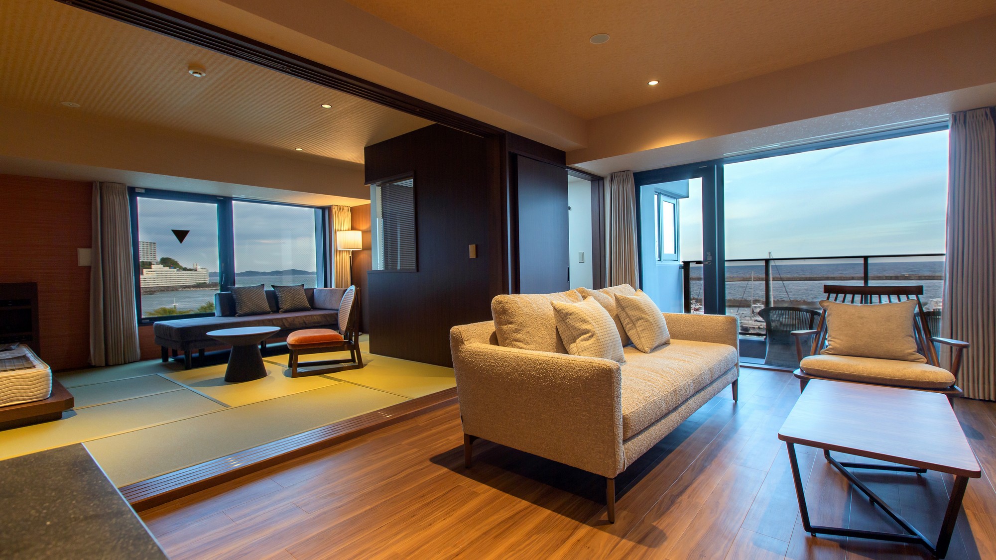 オーシャンスイート「渚」【和洋室｜海絶景バス】