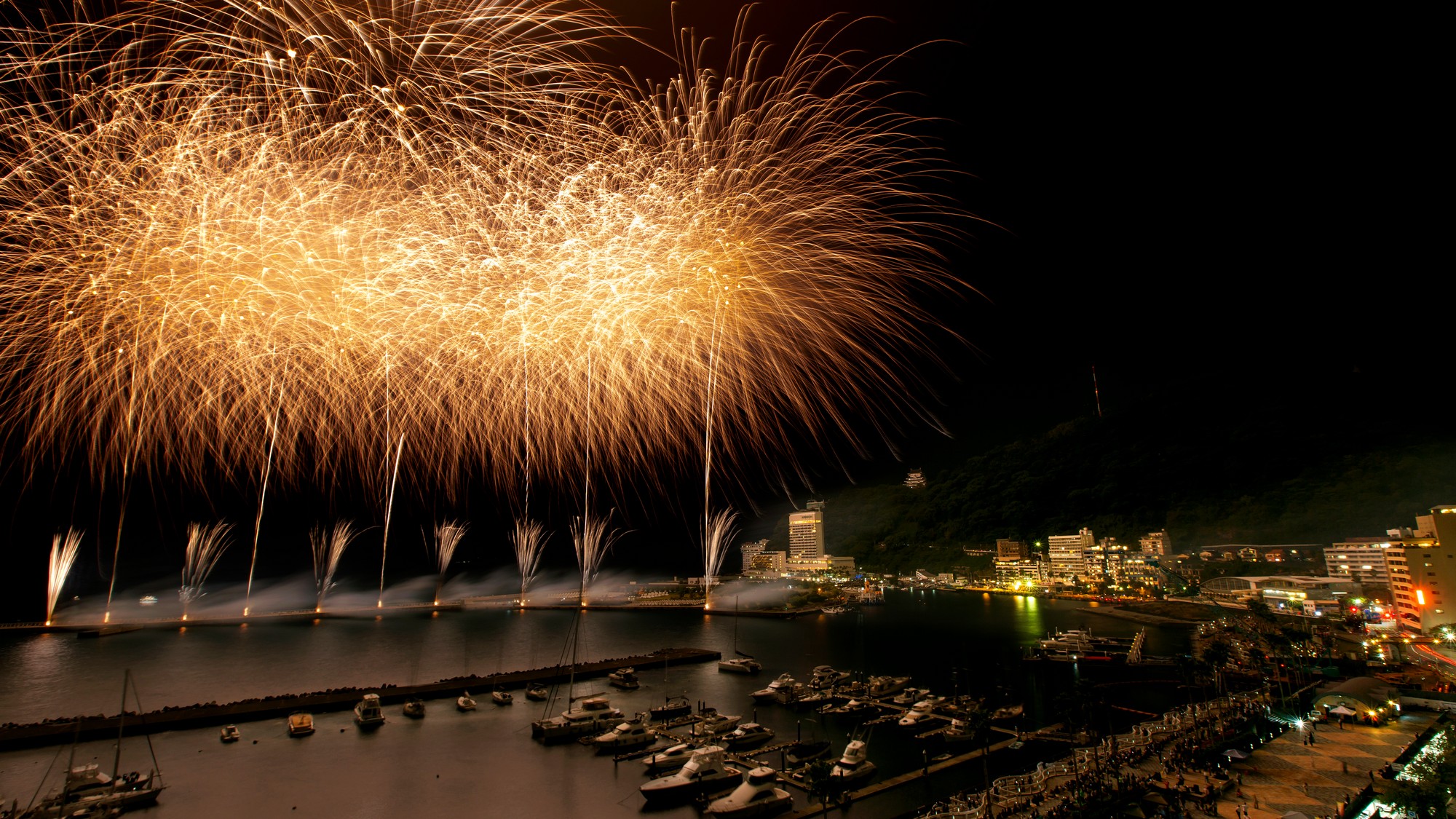 熱海海上花火大会