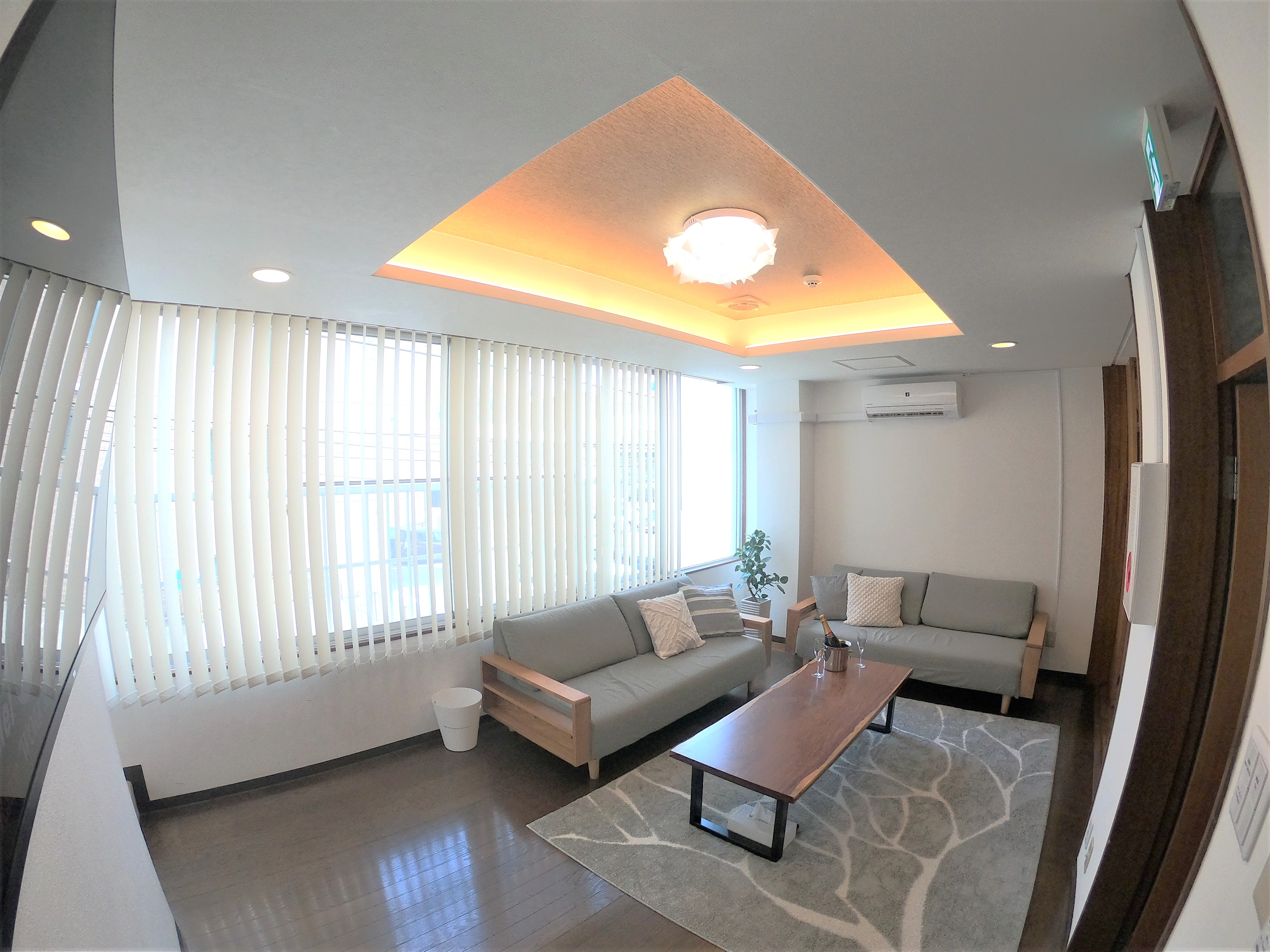 大人数で集える広々リビング