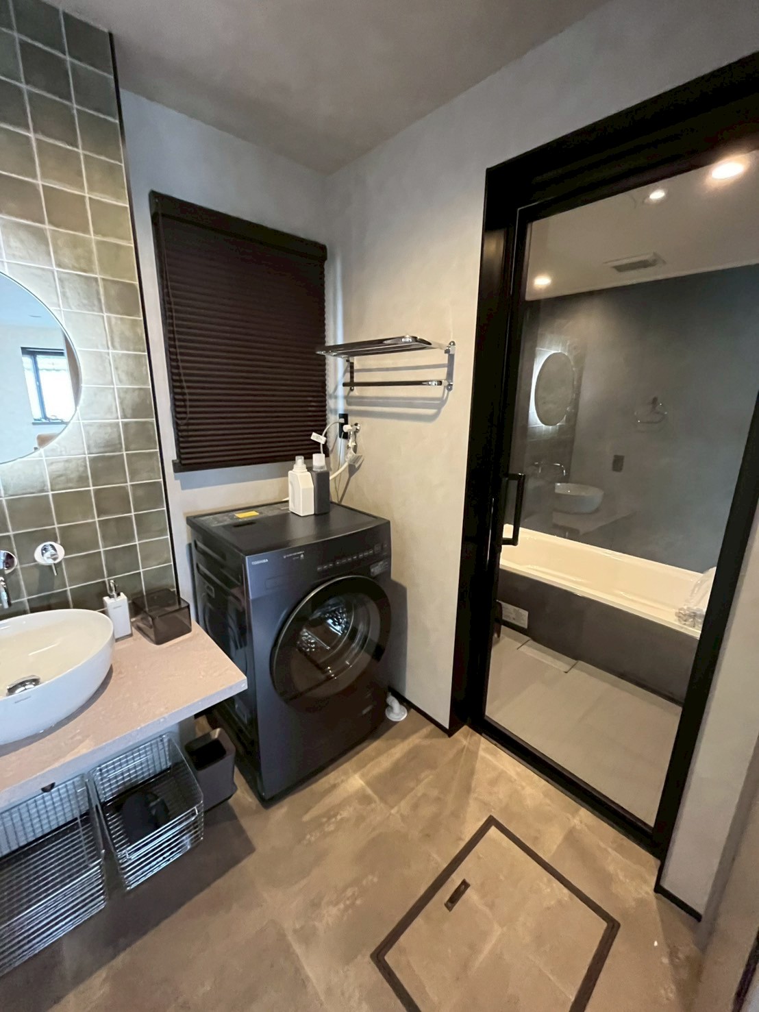 上質で清潔なウォッシュルーム。ゆったりと朝のお支度をしていただけます。