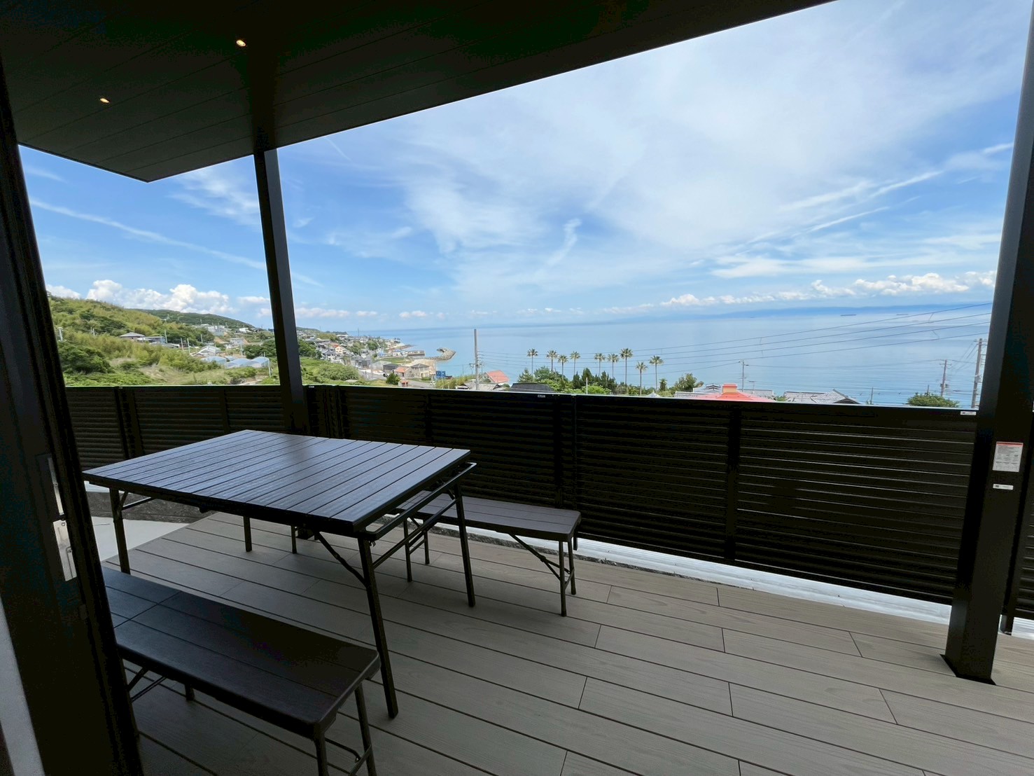 ウッドデッキスペース