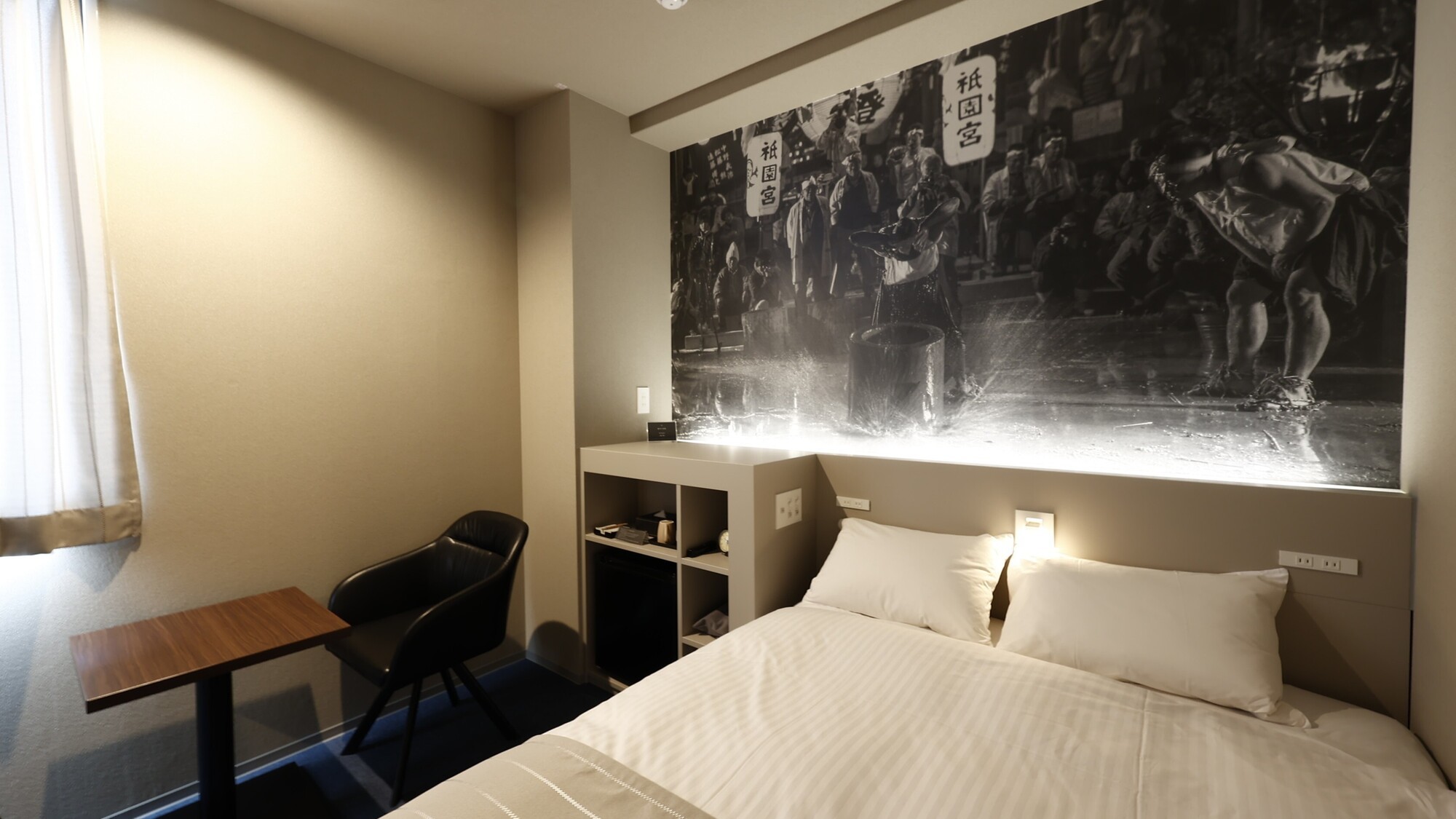 客室／ダブルルーム(16平米)ベッド幅140cm