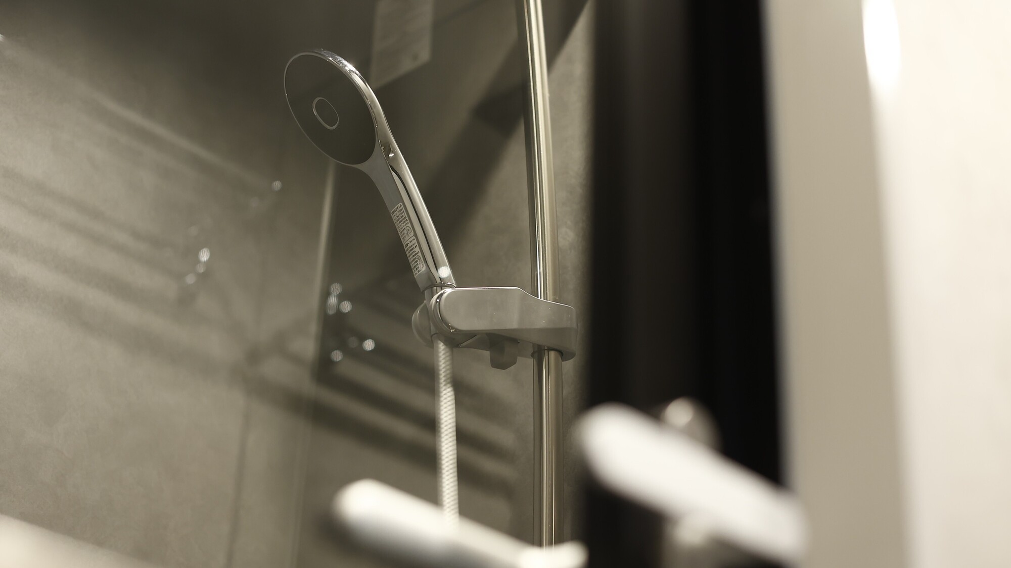 客室／シャワールーム