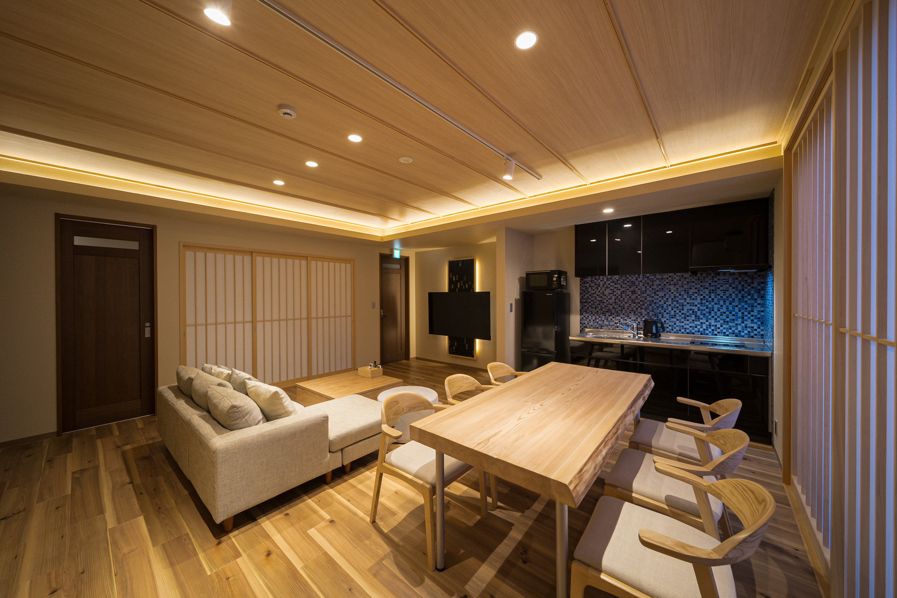 椿/自然の温もりと美しさがつまった心地良い空間