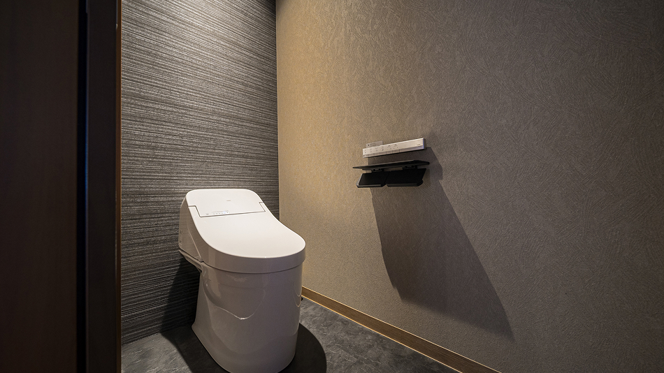 清潔感のある洗浄機能付きトイレです