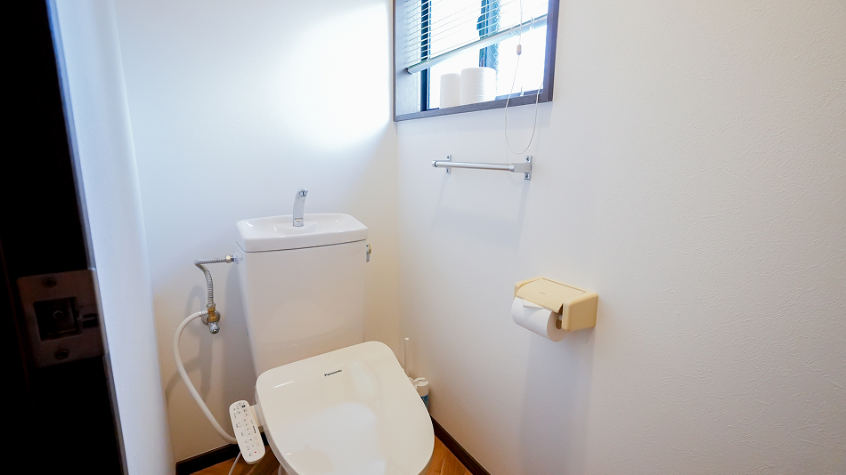 洗浄機能付きトイレ