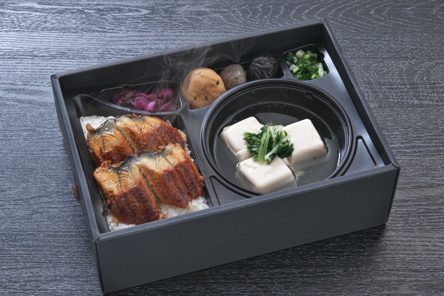 【朝食付】贅沢五種の朝食御膳付きプラン｜2階建て一棟貸し（露天風呂／サウナ／内風呂付）