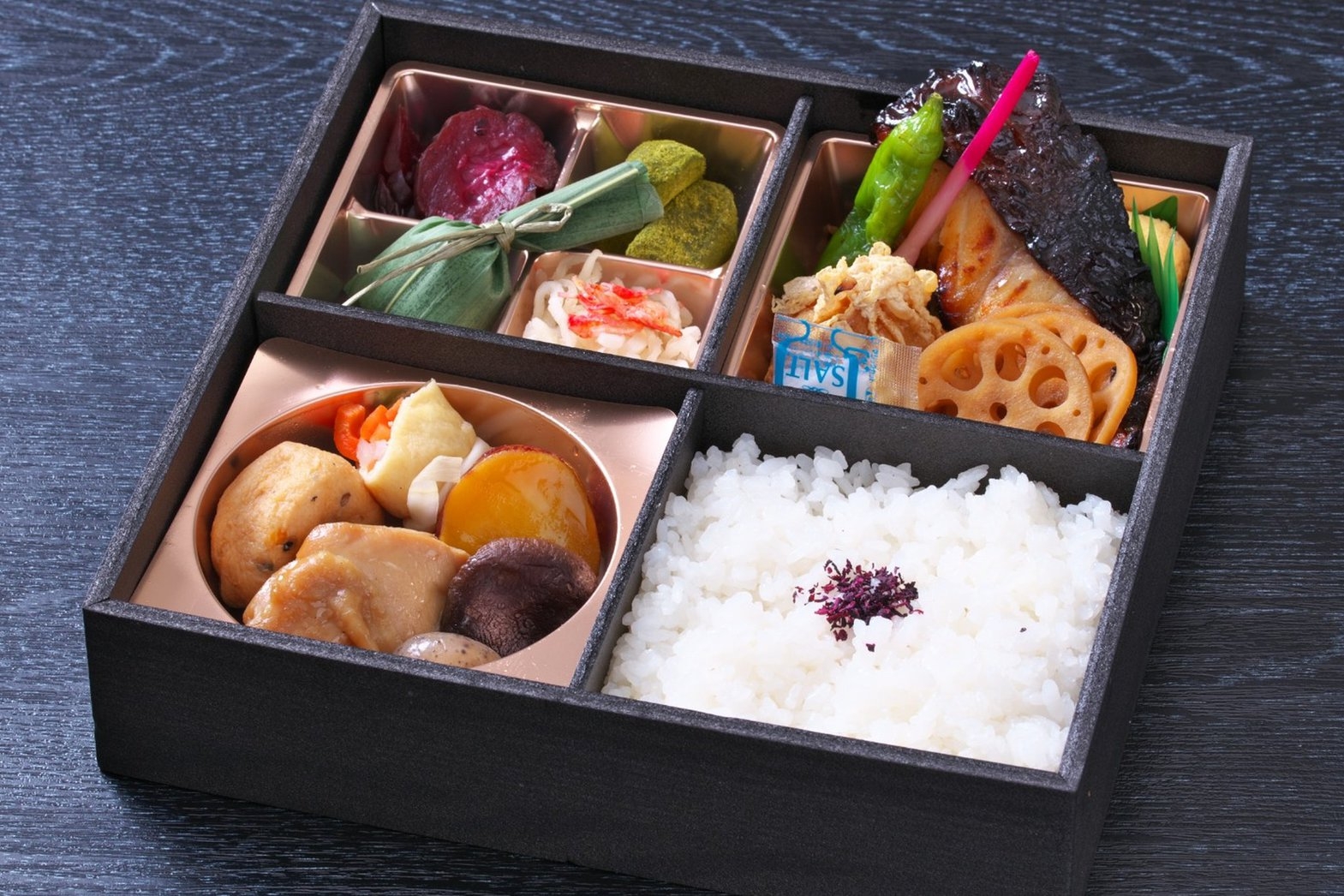 【朝食付】贅沢五種の朝食御膳付きプラン｜2階建て一棟貸し（露天風呂／サウナ／内風呂付）