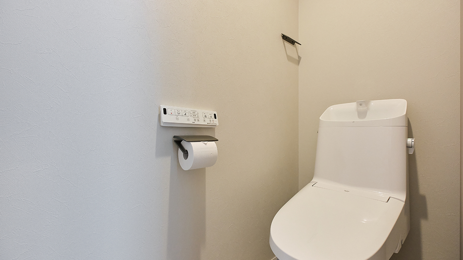 トイレは全部で3か所あります。大人数での宿泊でも安心です