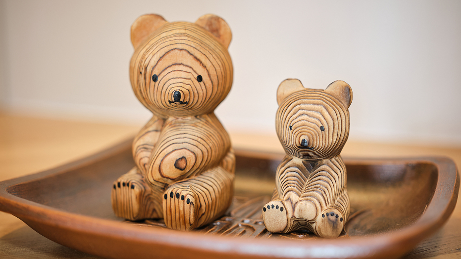 可愛いくまの置物がお出迎え♪