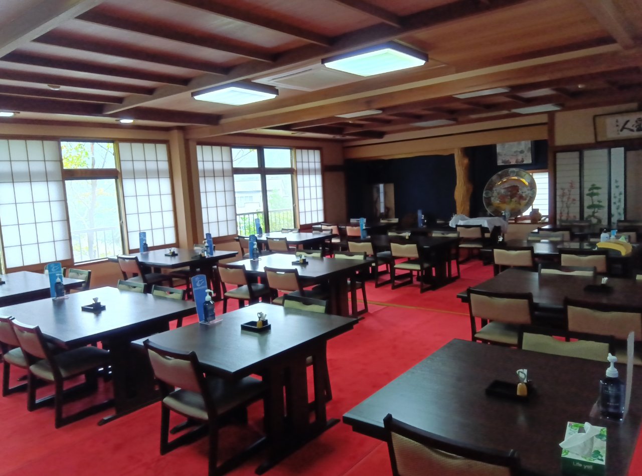 大広間、朝食、夕食部屋