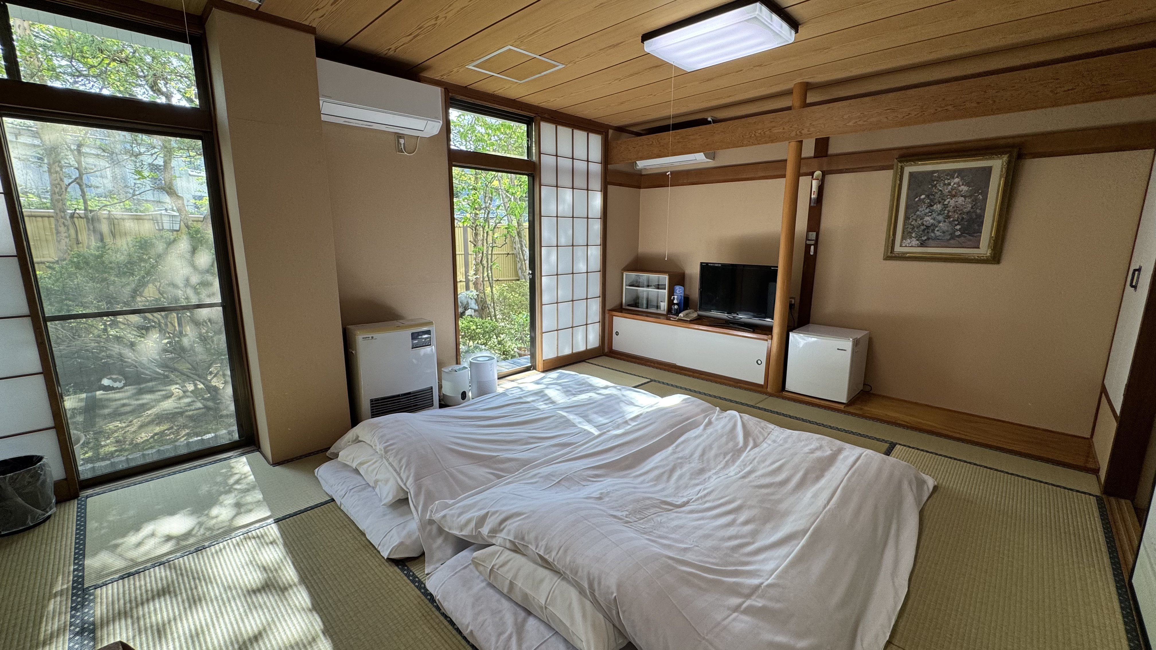 【訳あり】和室12畳（バス・トイレ無）