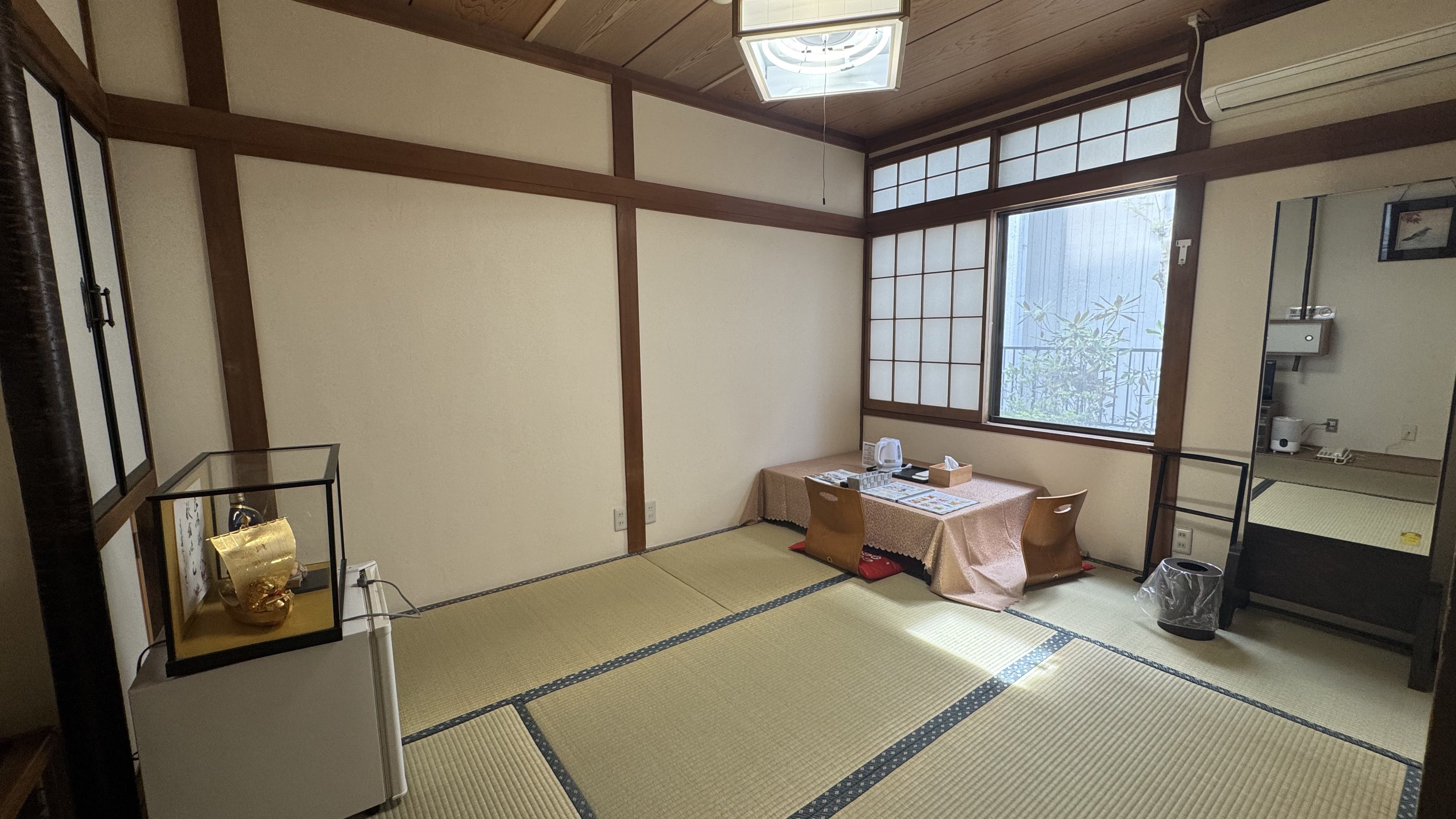 和室6畳（トイレ付）
