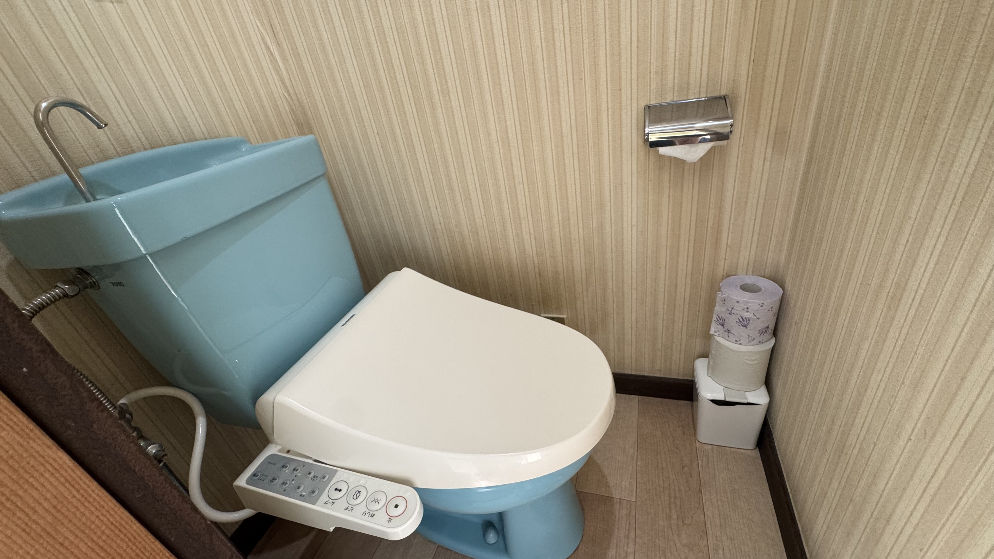 和室8畳（トイレ付）