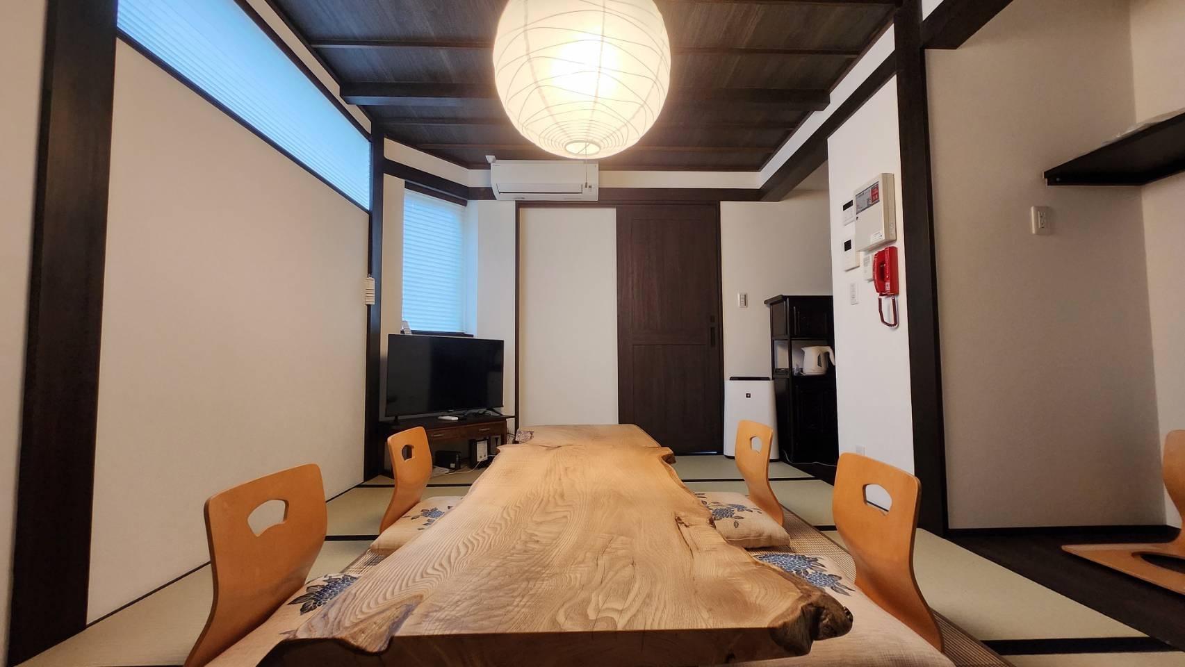 【素泊まり】金沢駅近くの一棟貸し／最大4名まで／駐車場あり（要予約）／2025年リノベ