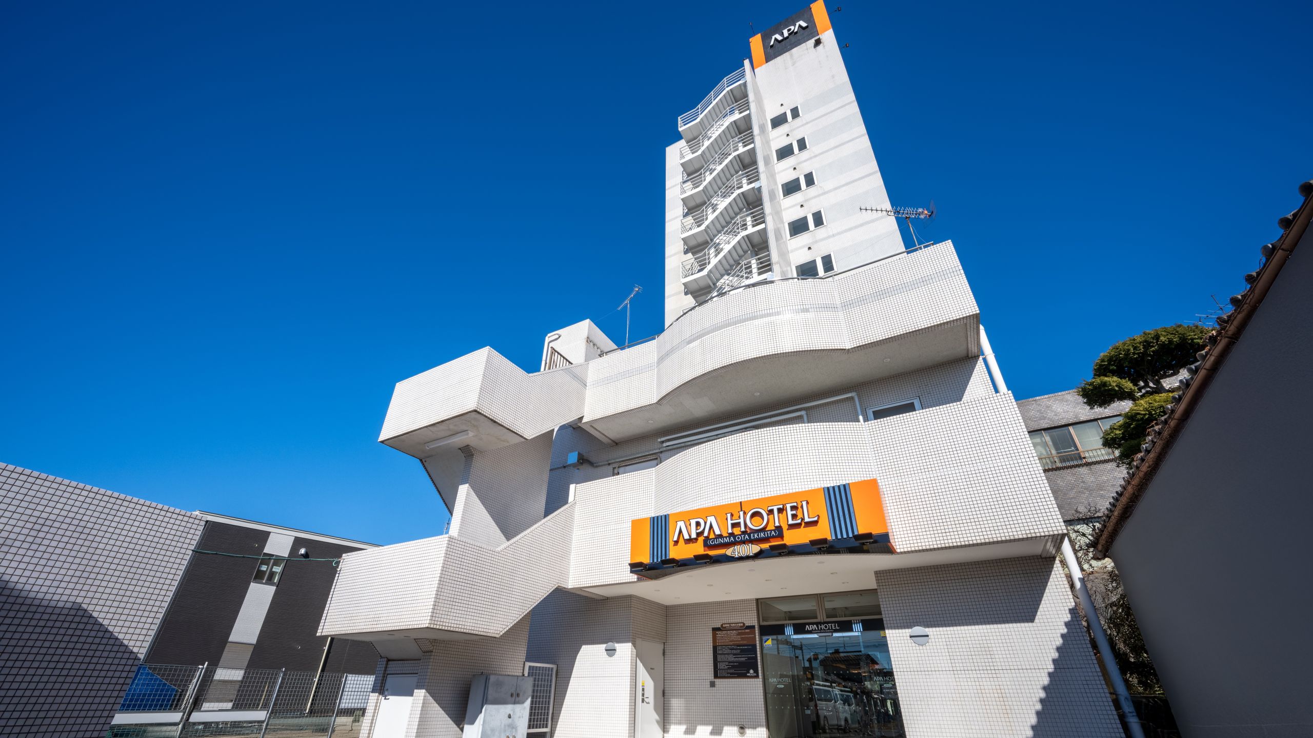 ホテル南側入り口