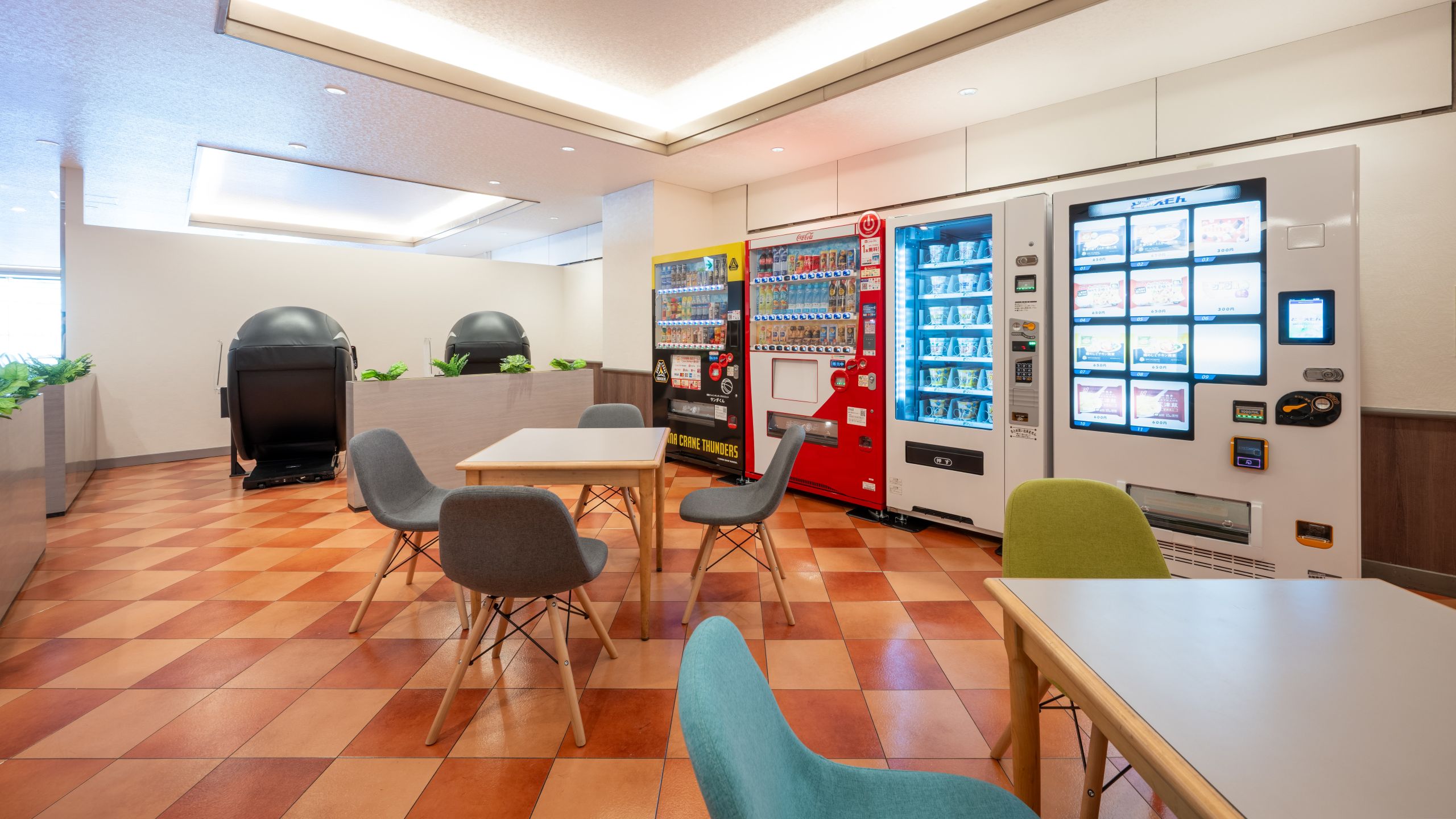 2階ラウンジスペース