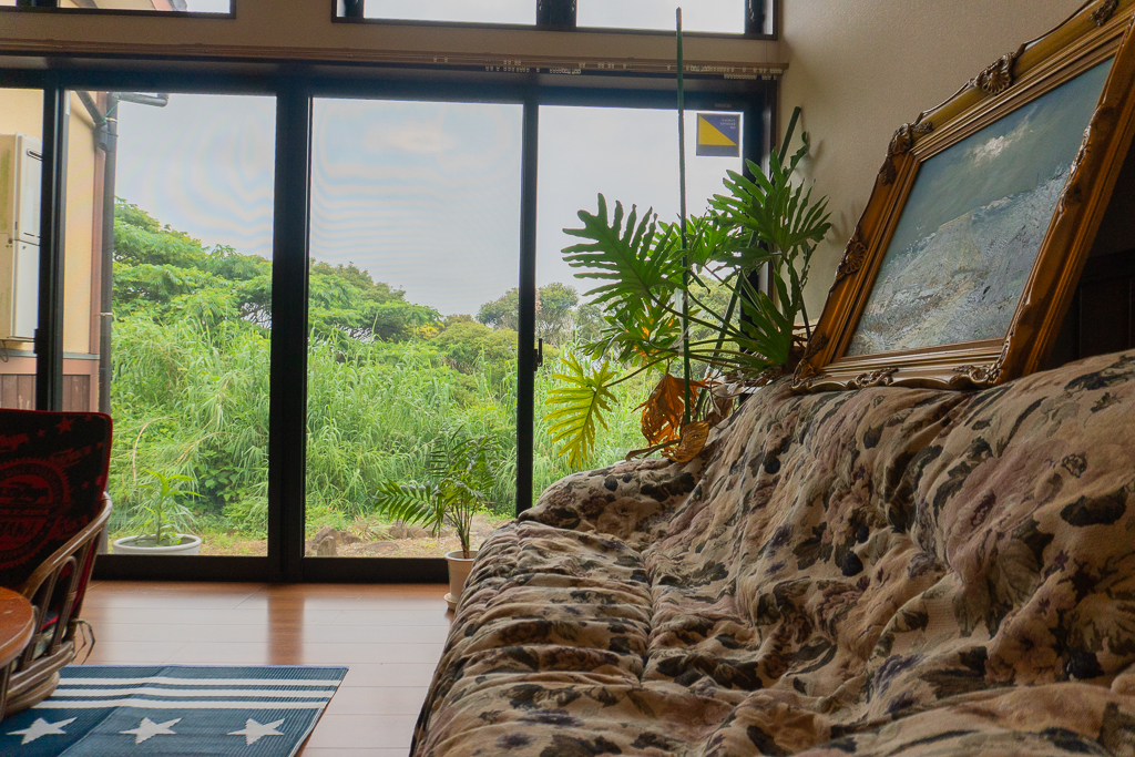 ソファーから外