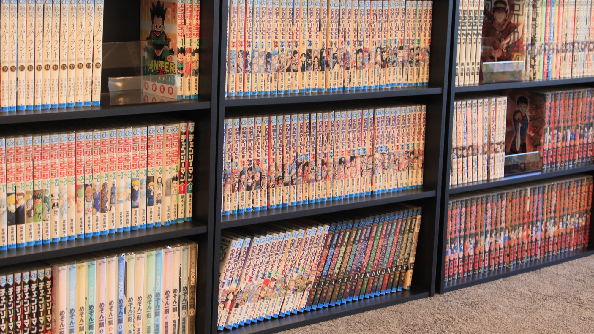 【ライブラリー】読みたい本を手に取り、遊びたいゲームを選ぶ楽しみ