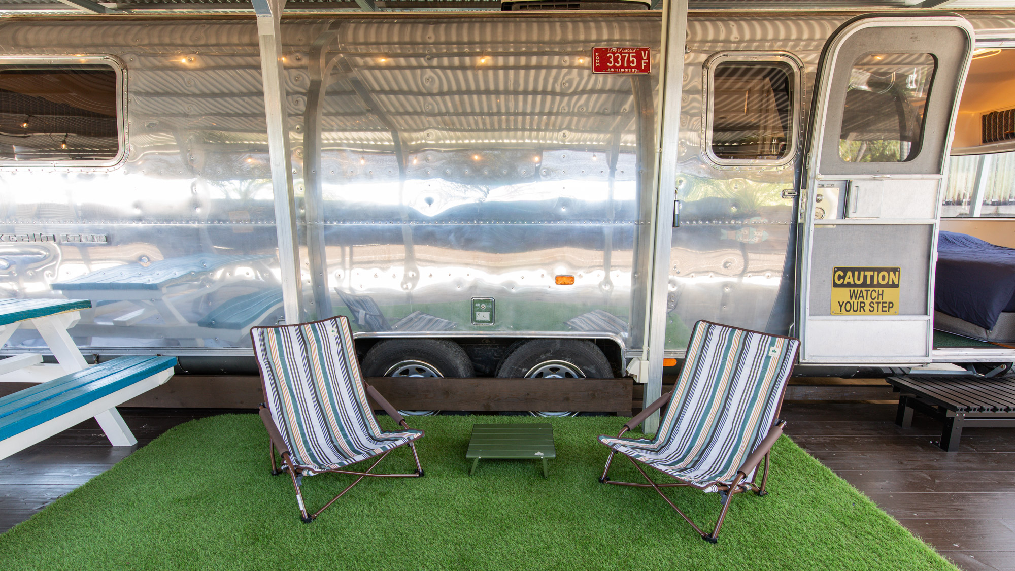 屋外オープンデッキ