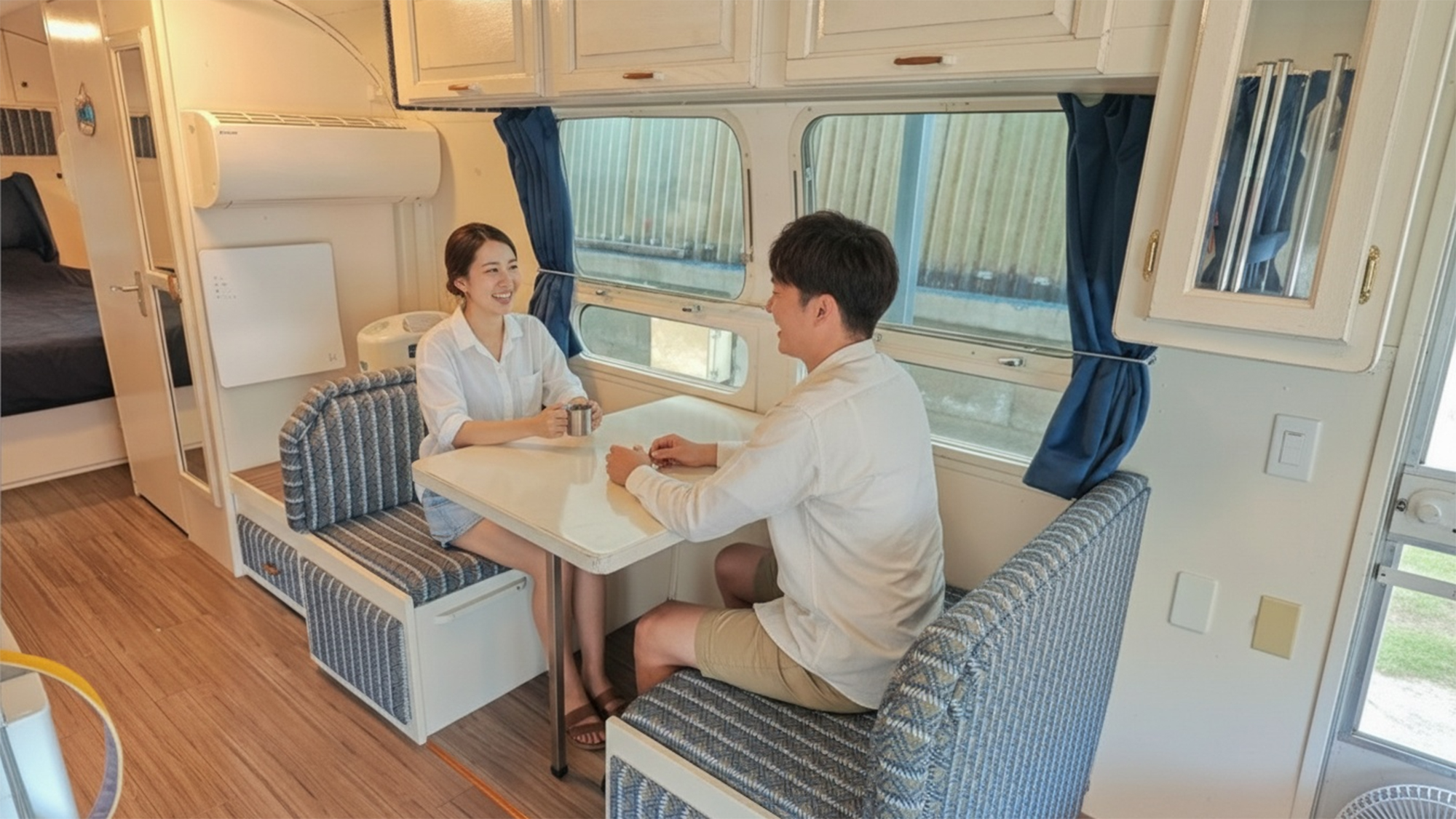 トレーラー【リビング】